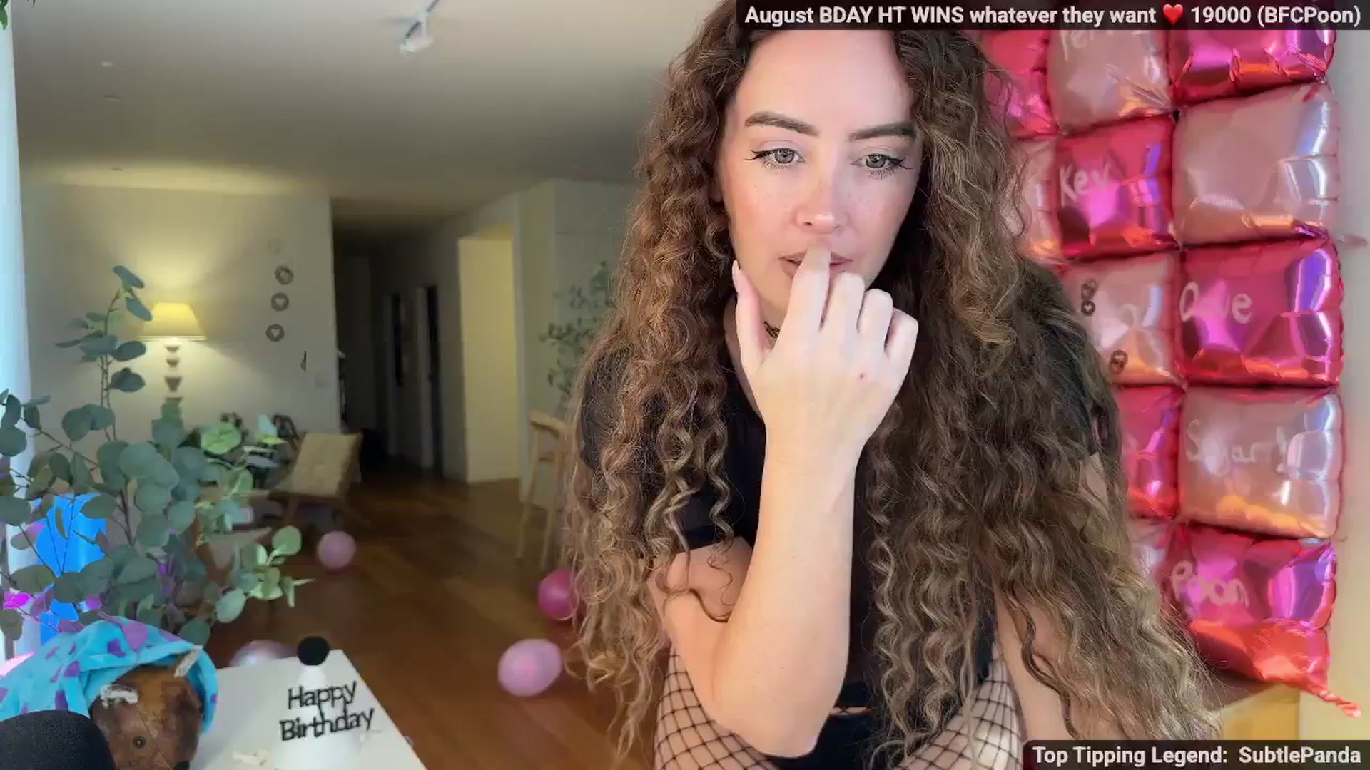 Gallery image thumbnail from MissAustralia's myfreecams stream on, 08/03/2025, 08:44 image 4 of 20