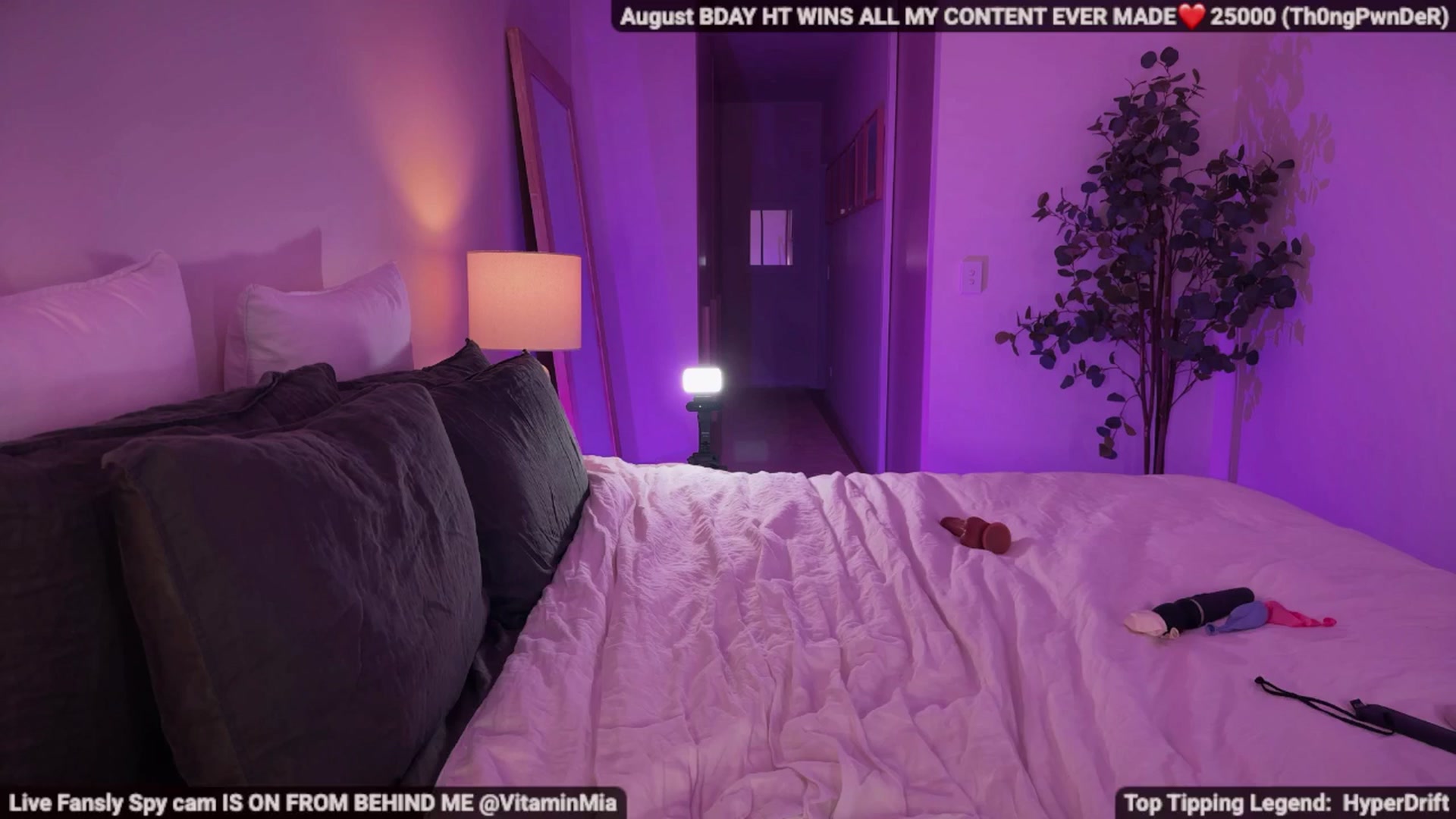 Gallery image thumbnail from MissAustralia's myfreecams stream on, 08/29/2025, 10:35 image 7 of 20