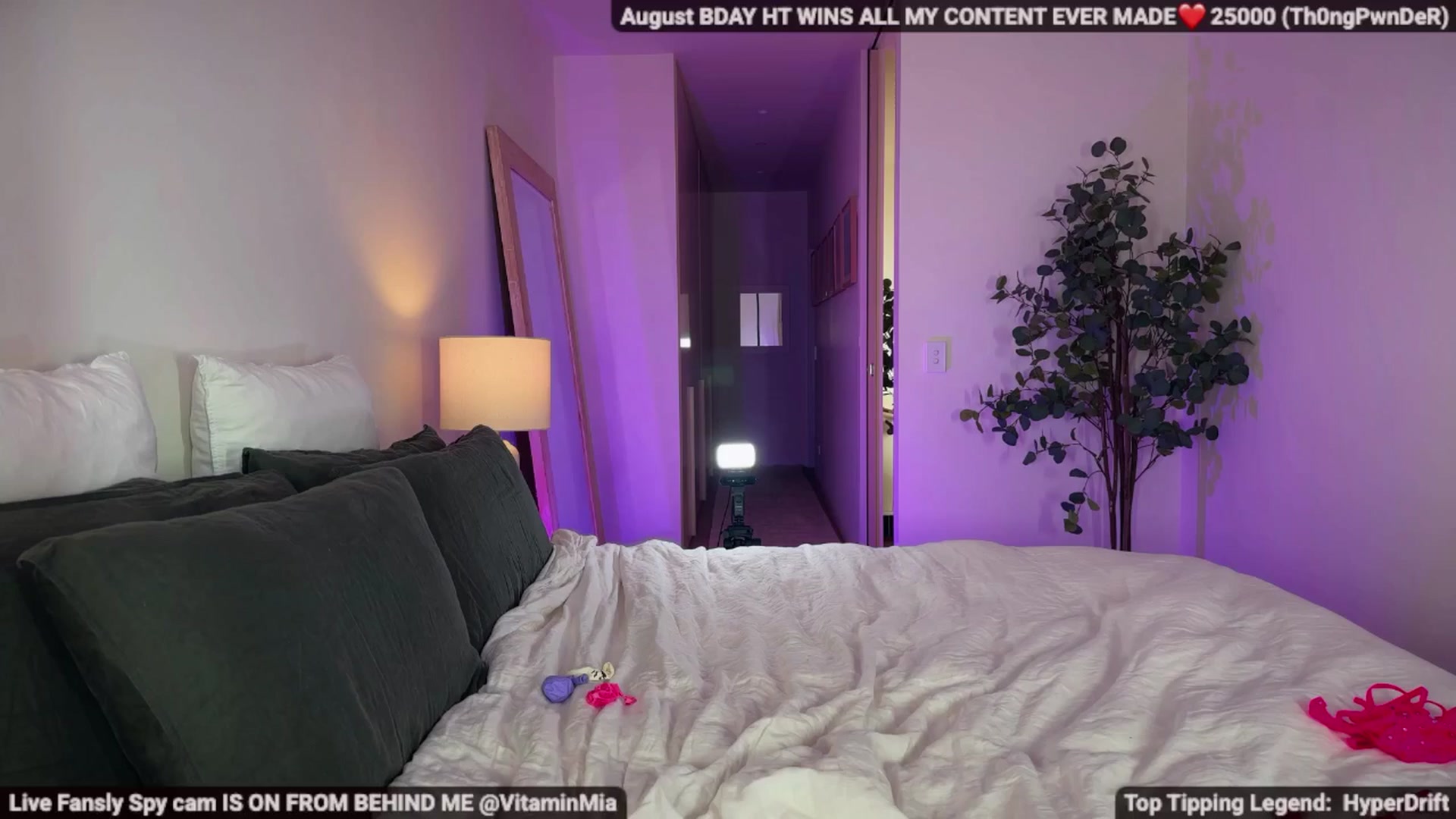 Gallery image thumbnail from MissAustralia's myfreecams stream on, 08/30/2025, 09:33 image 3 of 20