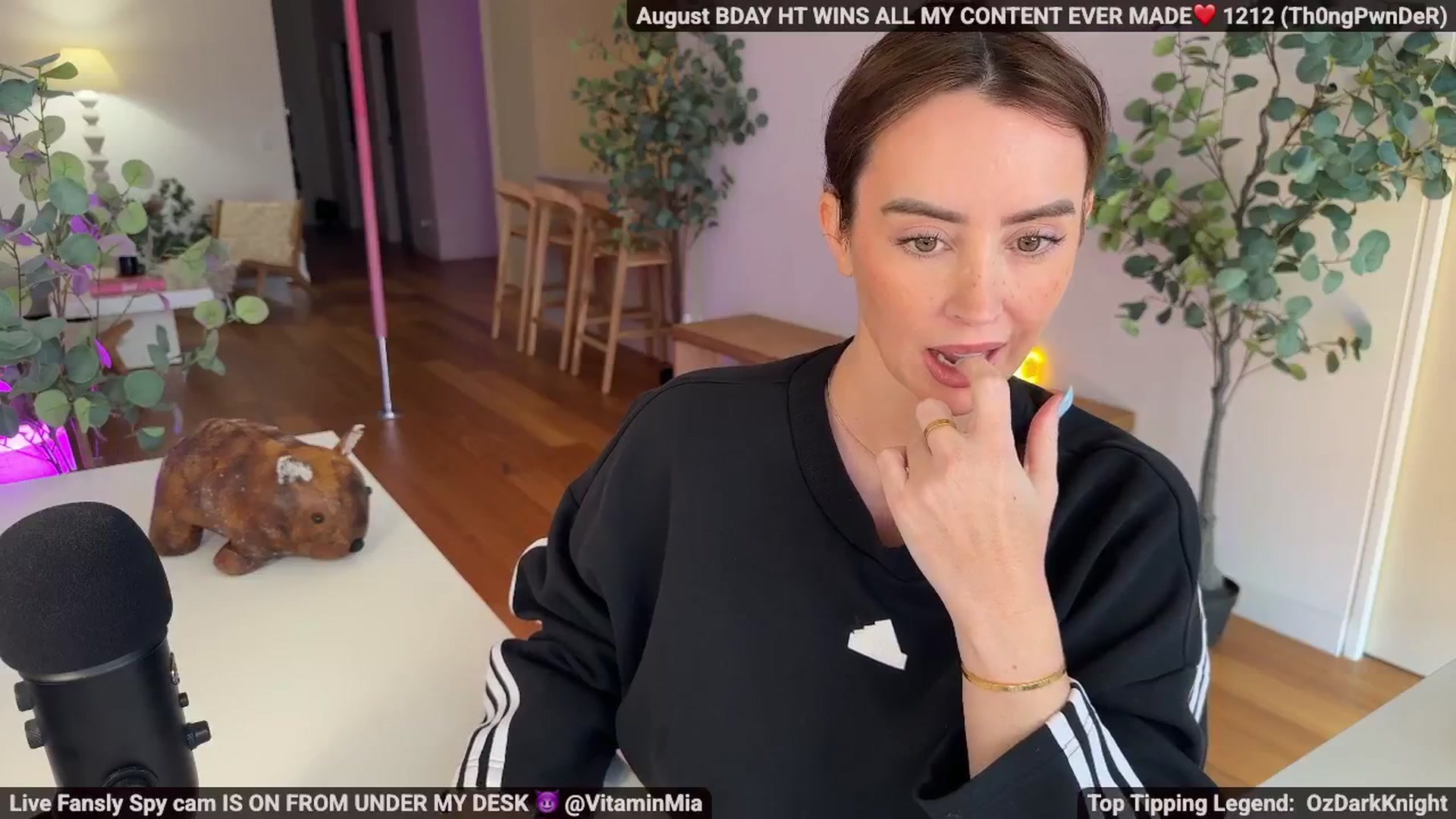 Gallery image thumbnail from MissAustralia's myfreecams stream on, 09/12/2025, 05:24 image 4 of 20
