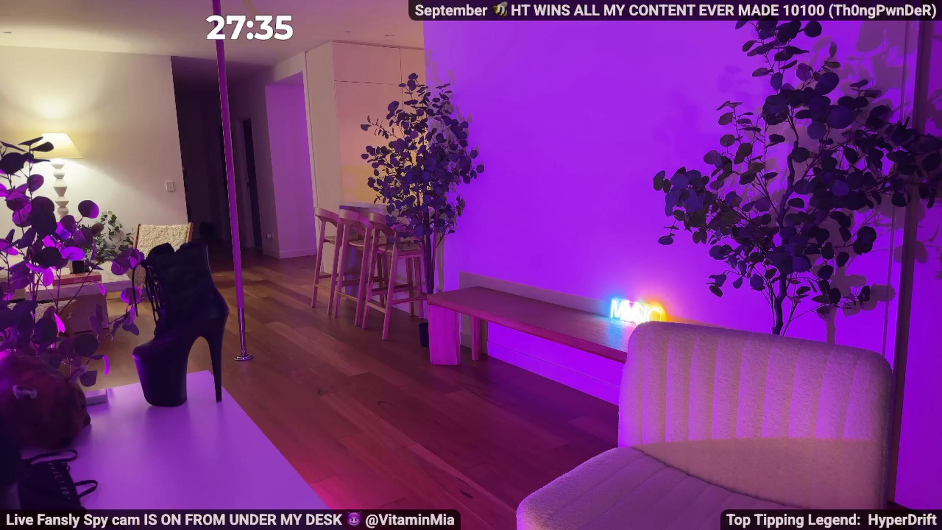 Gallery image thumbnail from MissAustralia's myfreecams stream on, 09/14/2025, 11:15 image 13 of 20