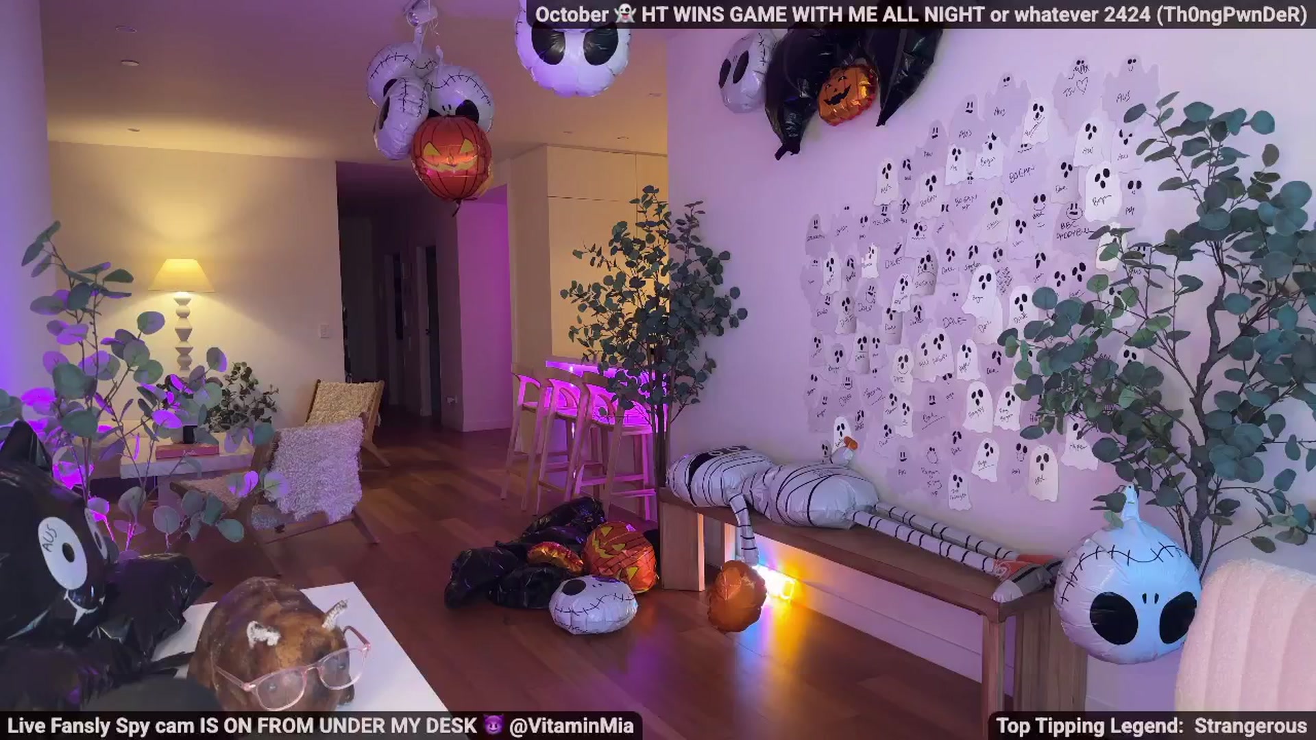 Gallery image thumbnail from MissAustralia's myfreecams stream on, 10/04/2025, 09:53 image 5 of 20