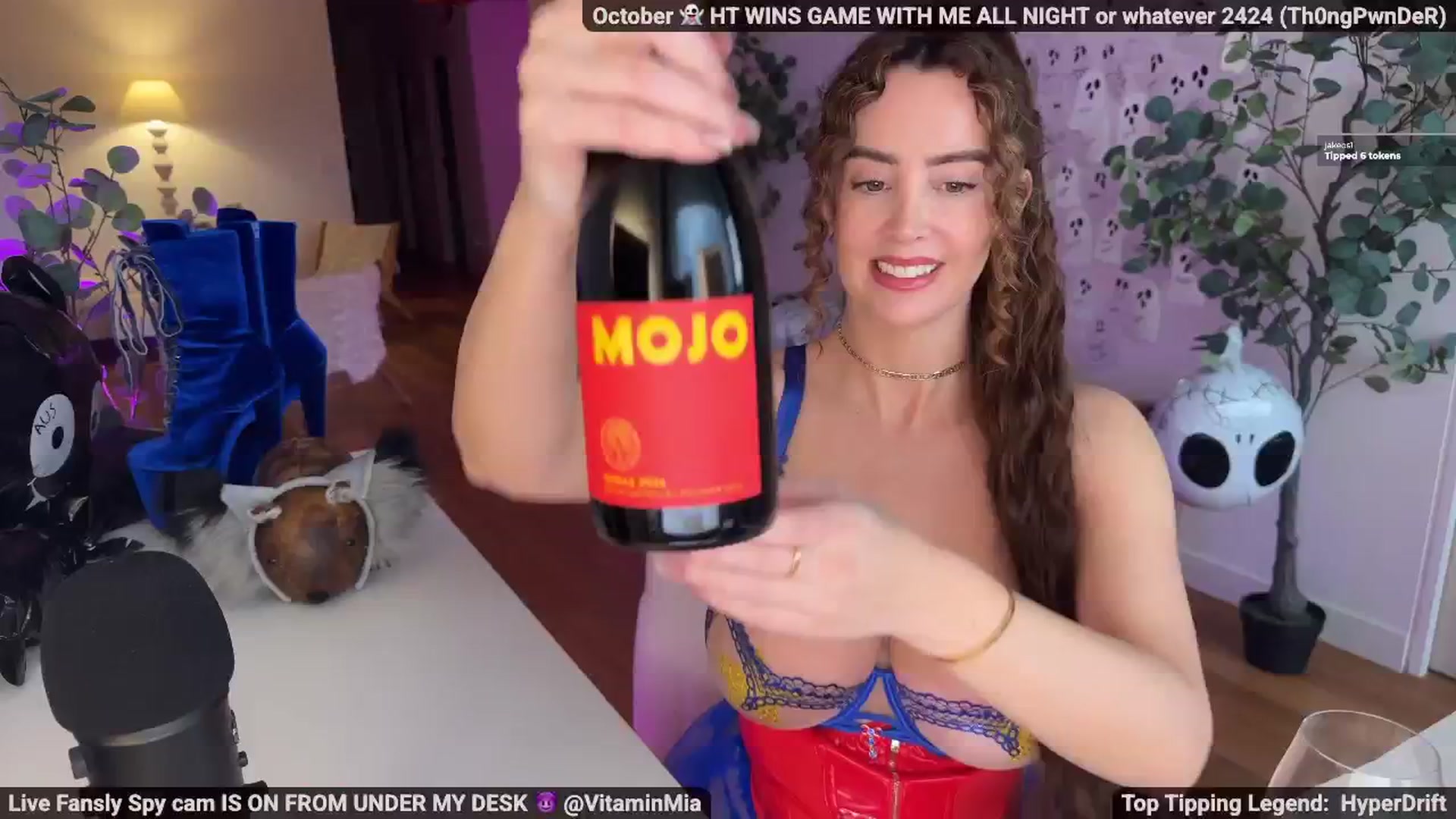 Gallery image thumbnail from MissAustralia's myfreecams stream on, 10/05/2025, 08:31 image 1 of 20