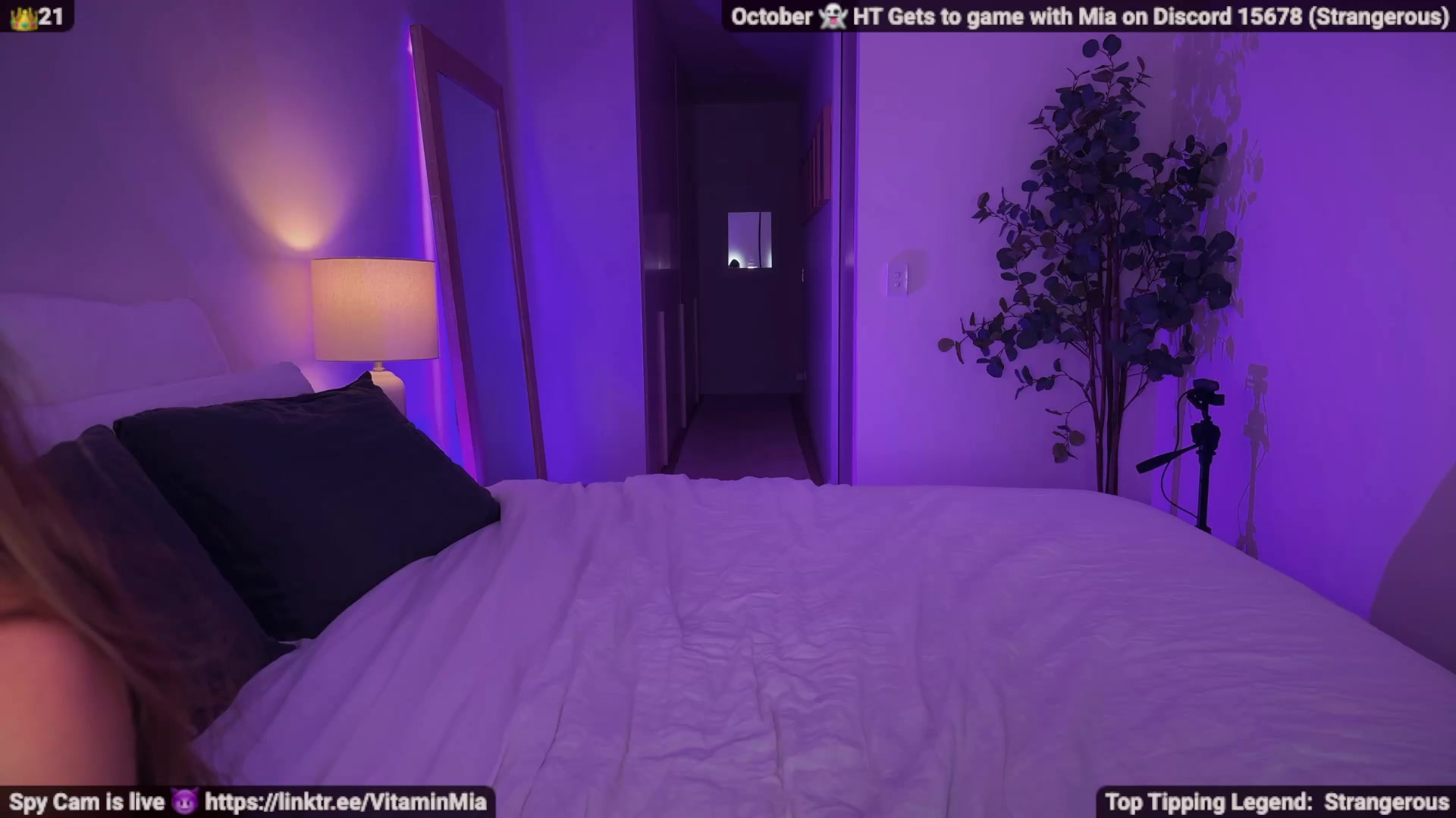 Gallery image thumbnail from MissAustralia's myfreecams stream on, 10/24/2025, 09:02 image 18 of 20