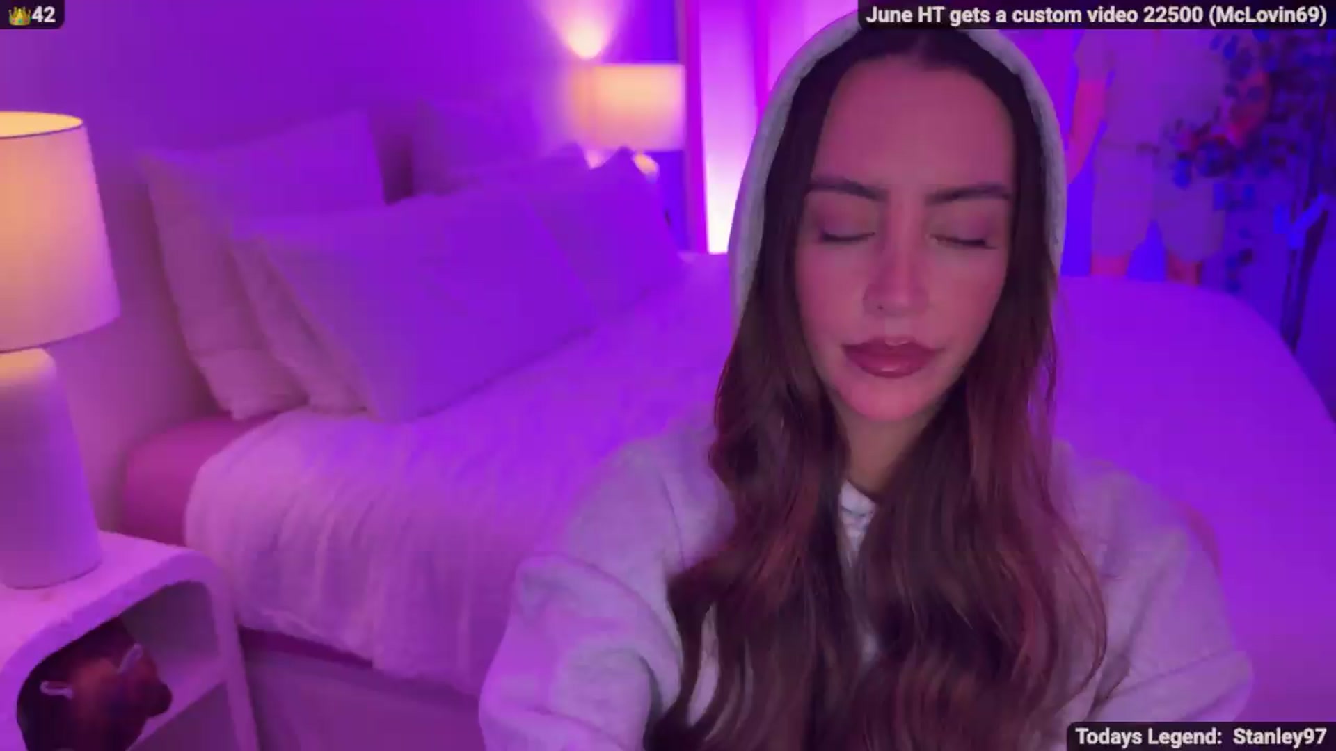 Gallery image thumbnail from MissAustralia's myfreecams stream on, 06/19/2026, 10:58 image 9 of 20