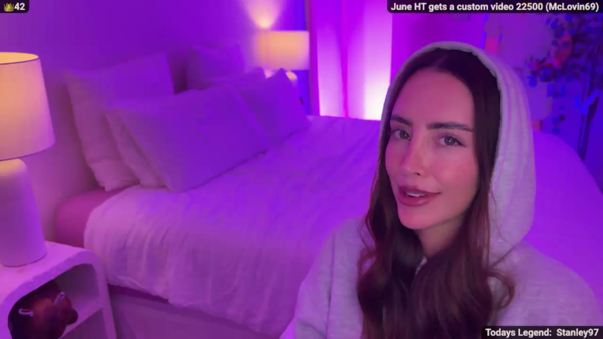 Gallery image thumbnail from MissAustralia's myfreecams stream on, 06/19/2026, 10:58 image 10 of 20