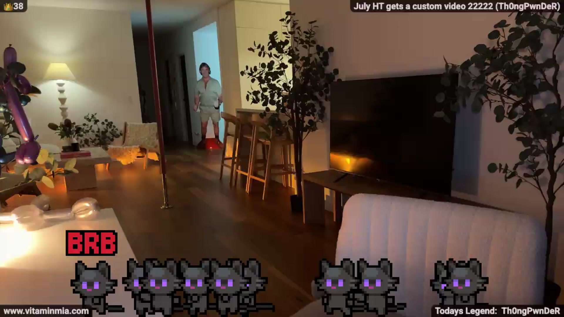 Gallery image thumbnail from MissAustralia's myfreecams stream on, 07/16/2026, 08:24 image 16 of 20