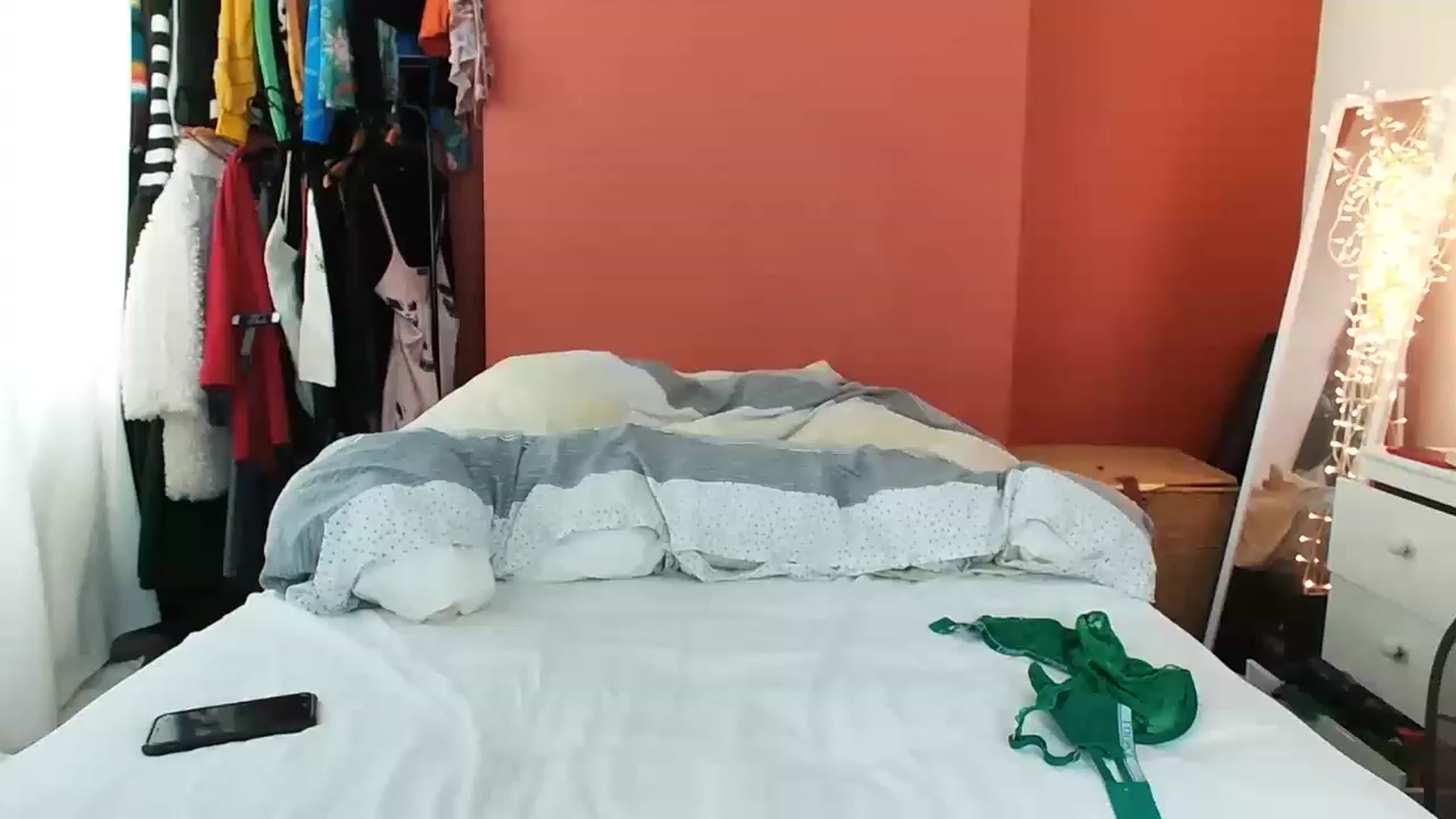 Gallery image thumbnail from MissAveryBlue's myfreecams stream on, 06/05/2023, 11:52 image 1 of 20