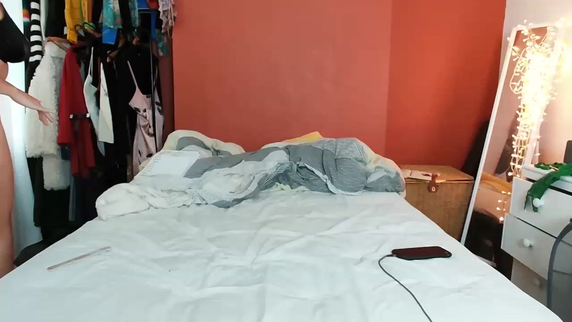 Gallery image thumbnail from MissAveryBlue's myfreecams stream on, 06/06/2023, 19:35 image 2 of 20
