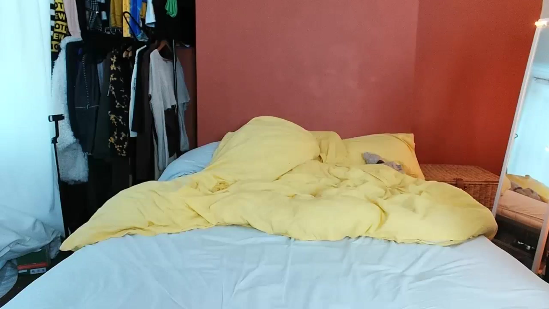 Gallery image thumbnail from MissAveryBlue's myfreecams stream on, 08/22/2023, 18:27 image 15 of 20
