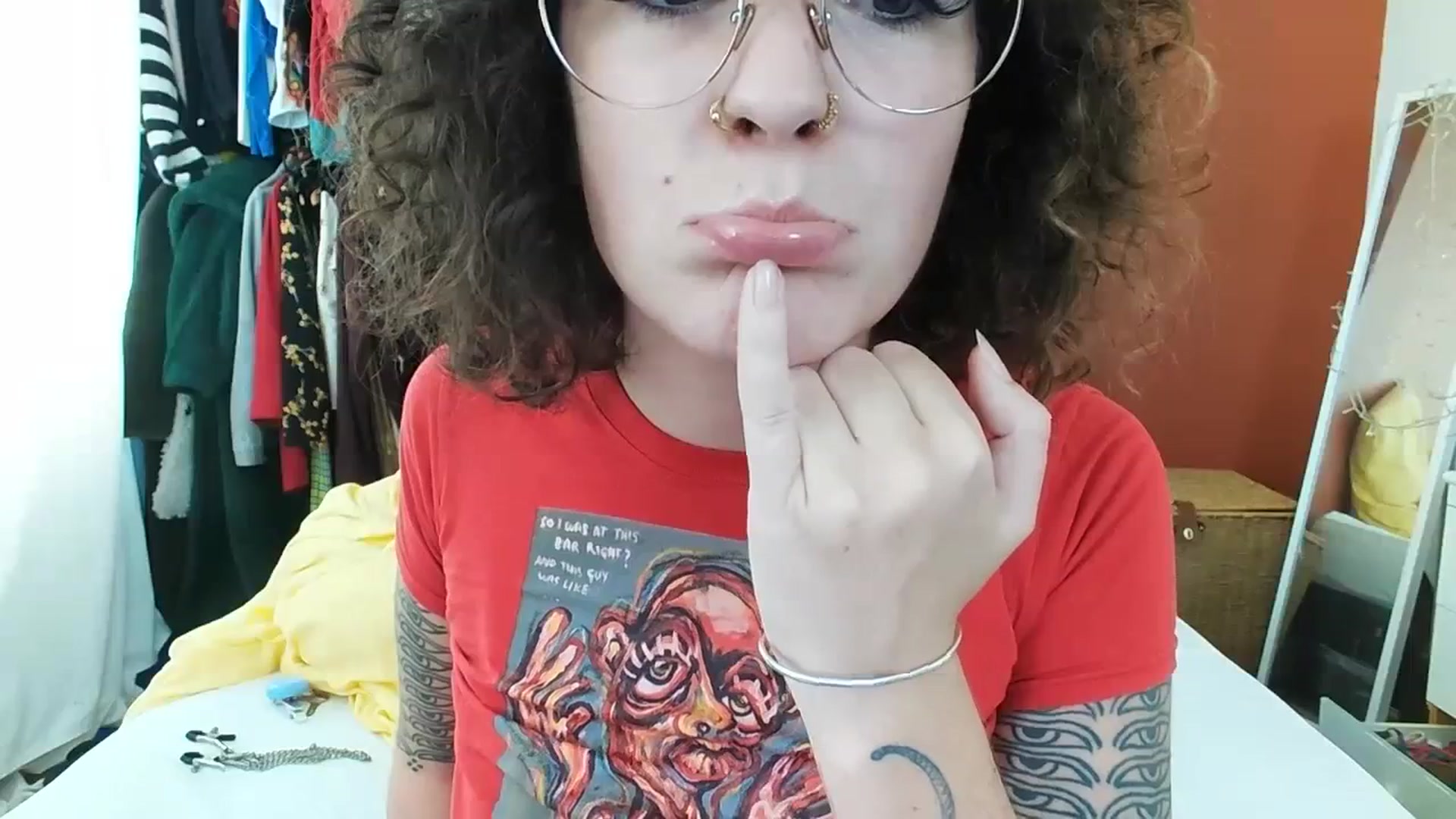 Gallery image thumbnail from MissAveryBlue's myfreecams stream on, 09/25/2023, 15:31 image 10 of 20