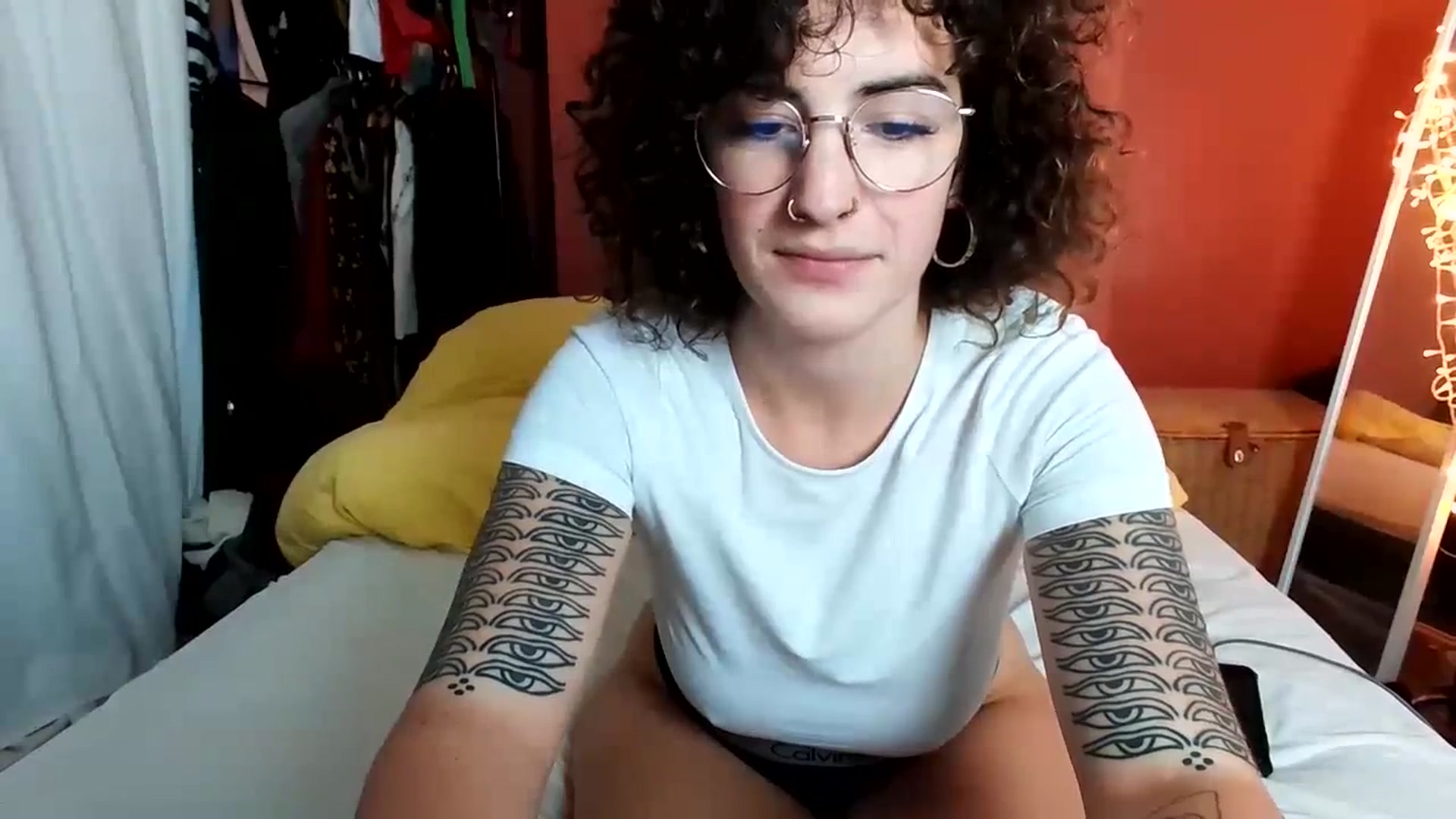 Gallery image thumbnail from MissAveryBlue's myfreecams stream on, 11/06/2023, 17:38 image 9 of 20