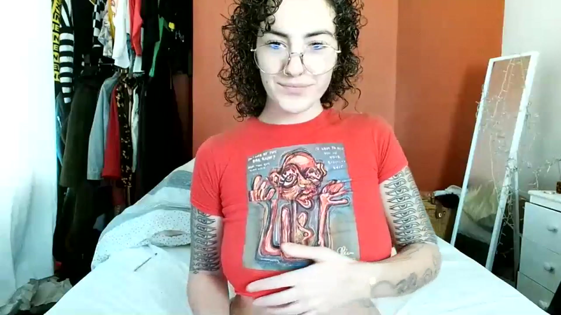 Gallery image thumbnail from MissAveryBlue's myfreecams stream on, 11/26/2023, 13:20 image 13 of 20