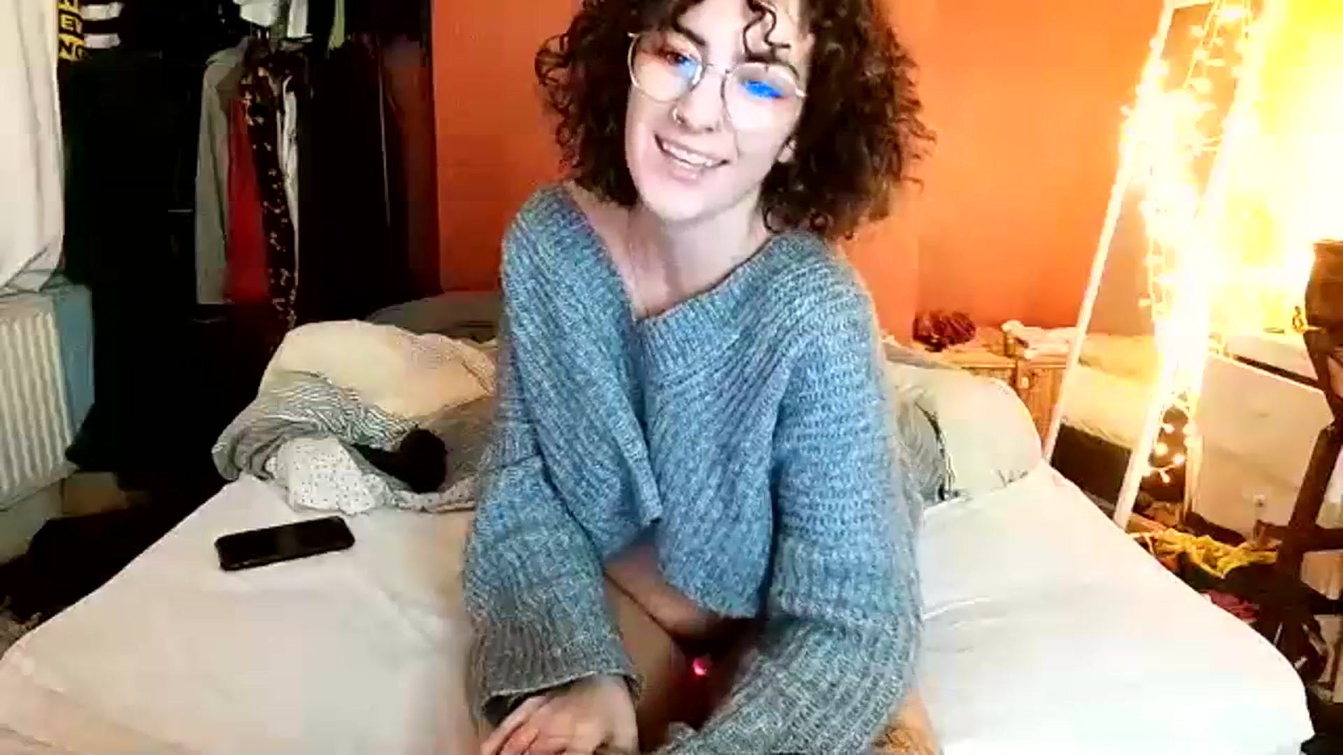 Gallery image thumbnail from MissAveryBlue's myfreecams stream on, 11/27/2023, 19:08 image 12 of 20
