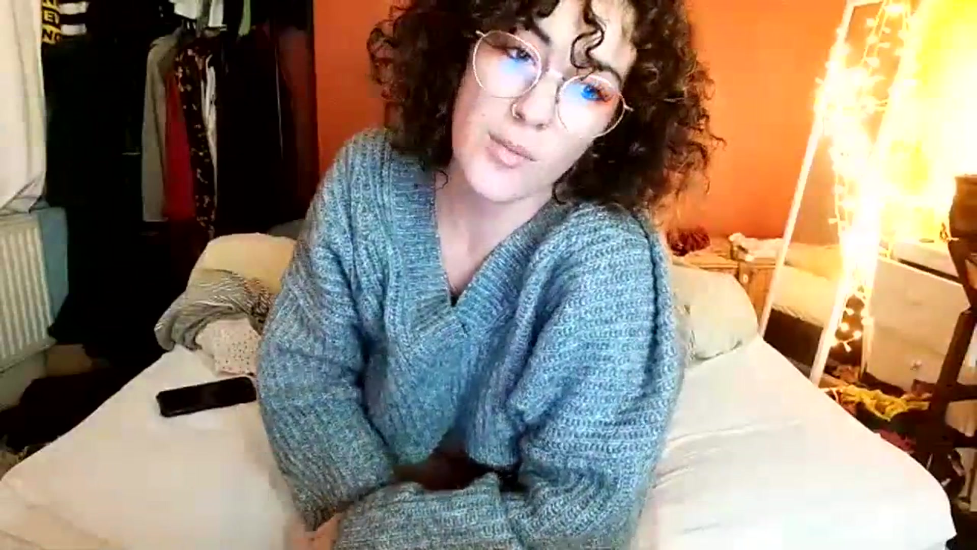 Gallery image thumbnail from MissAveryBlue's myfreecams stream on, 11/27/2023, 19:08 image 14 of 20
