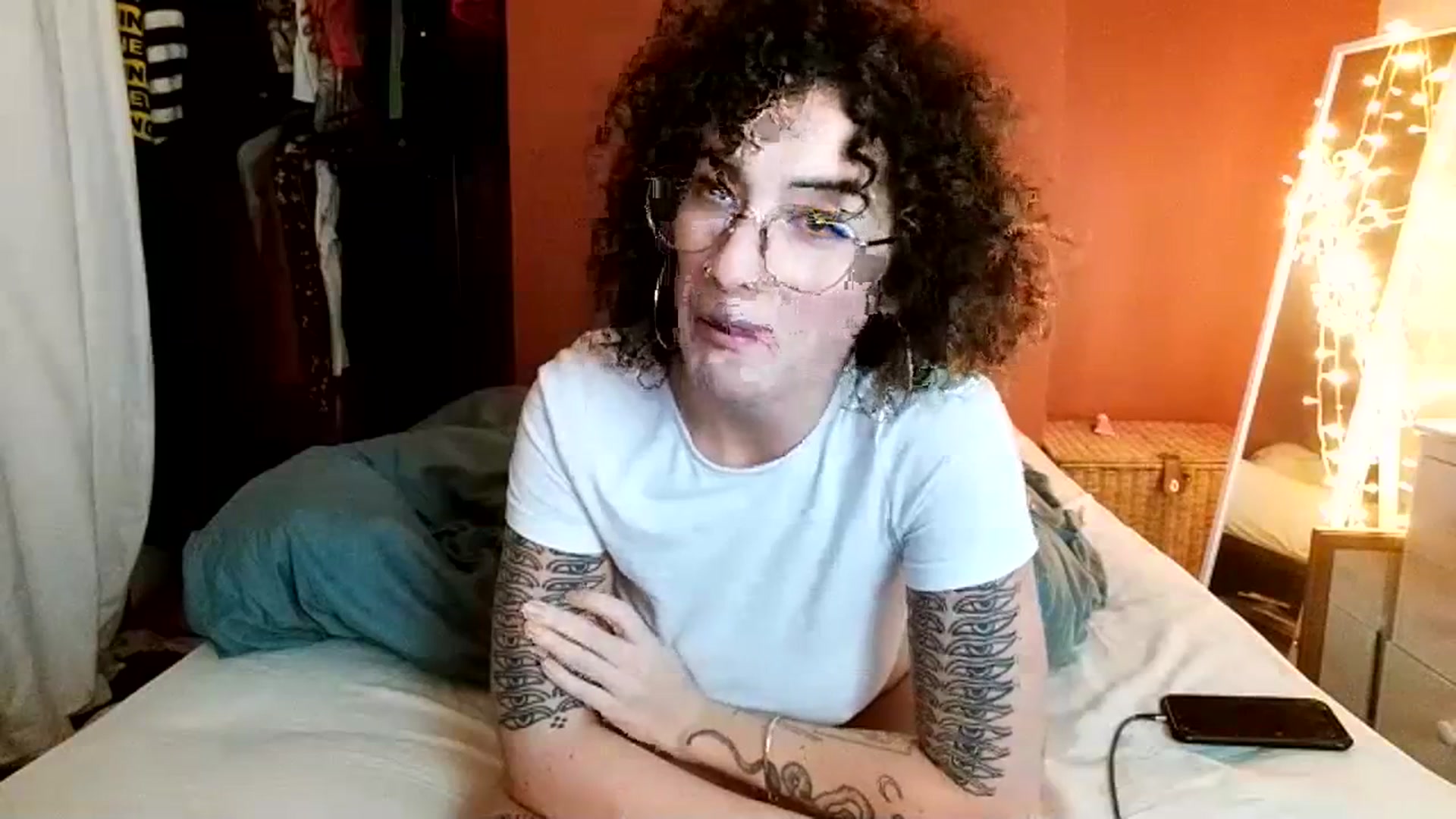 Gallery image thumbnail from MissAveryBlue's myfreecams stream on, 12/12/2023, 21:32 image 2 of 20