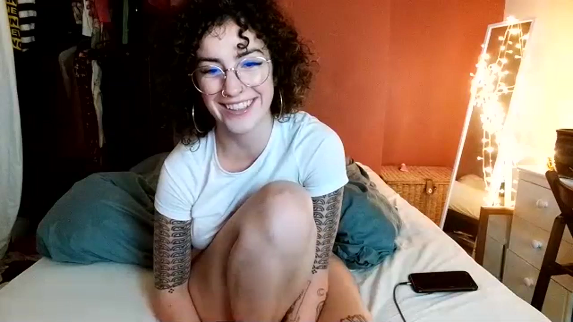 Gallery image thumbnail from MissAveryBlue's myfreecams stream on, 12/12/2023, 21:32 image 11 of 20