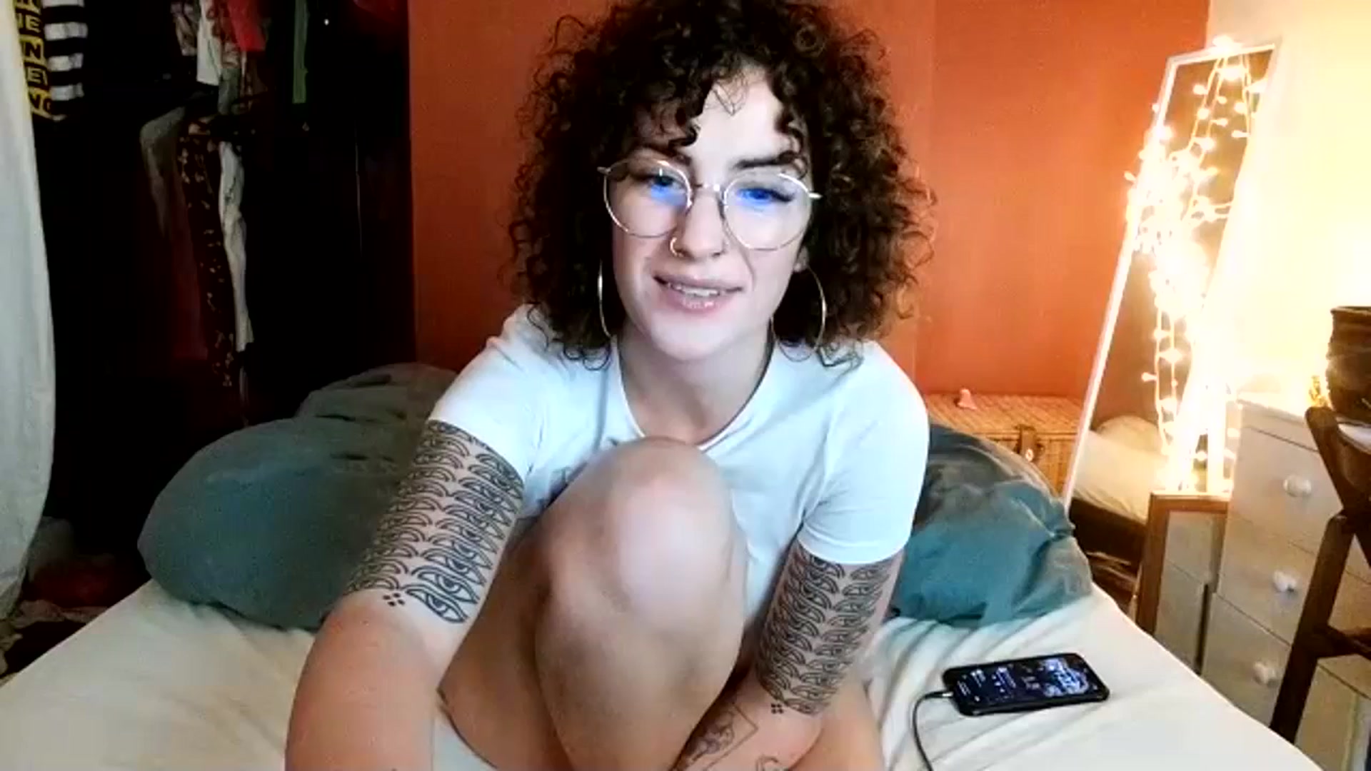 Gallery image thumbnail from MissAveryBlue's myfreecams stream on, 12/12/2023, 21:32 image 17 of 20