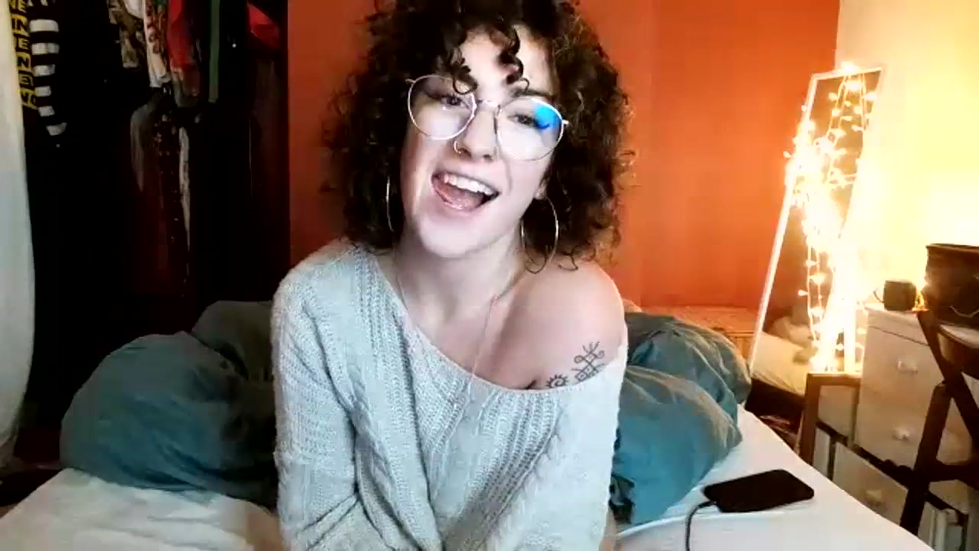 Gallery image thumbnail from MissAveryBlue's myfreecams stream on, 12/14/2023, 19:31 image 5 of 20