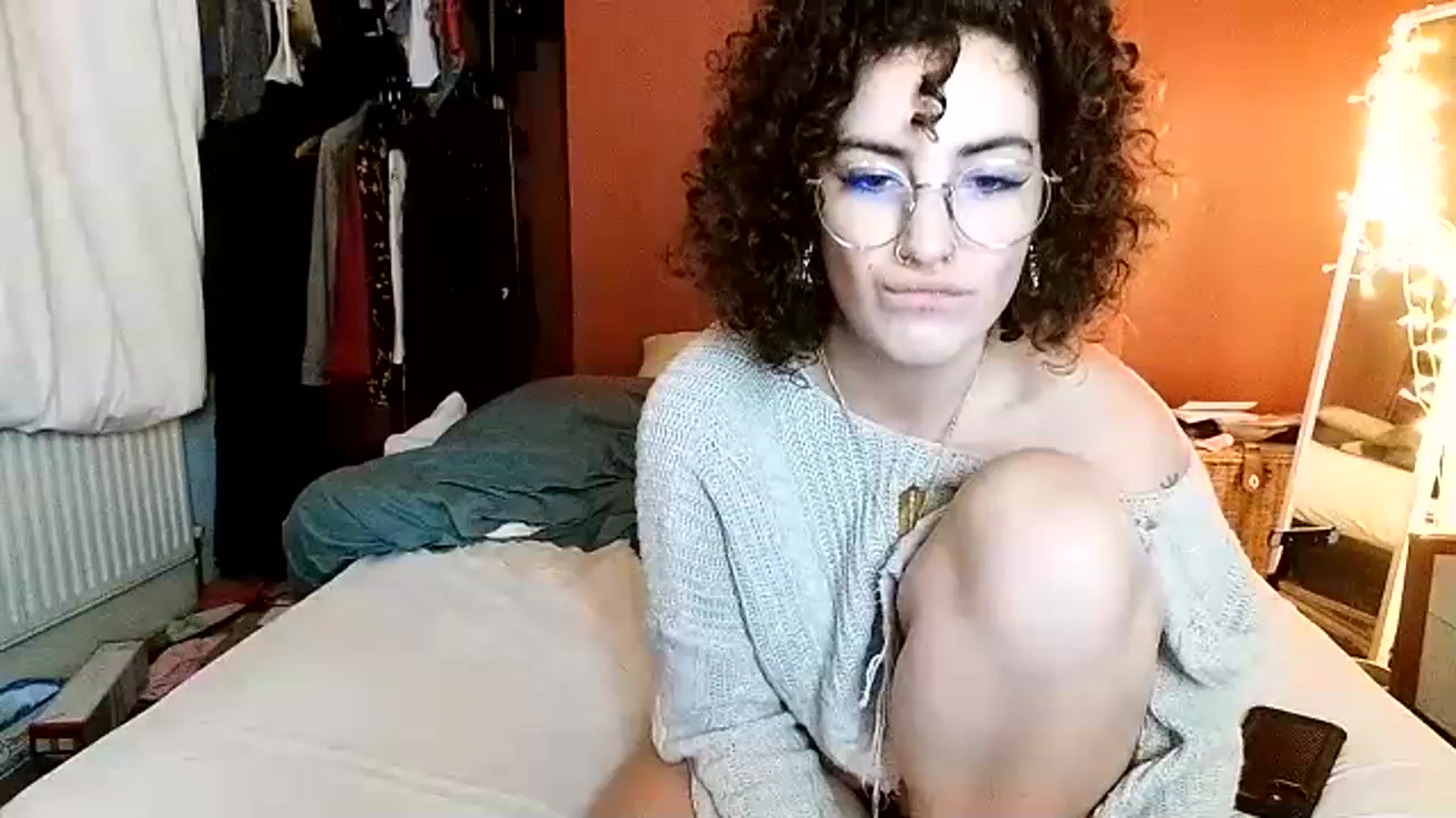 Gallery image thumbnail from MissAveryBlue's myfreecams stream on, 12/21/2023, 20:00 image 19 of 20