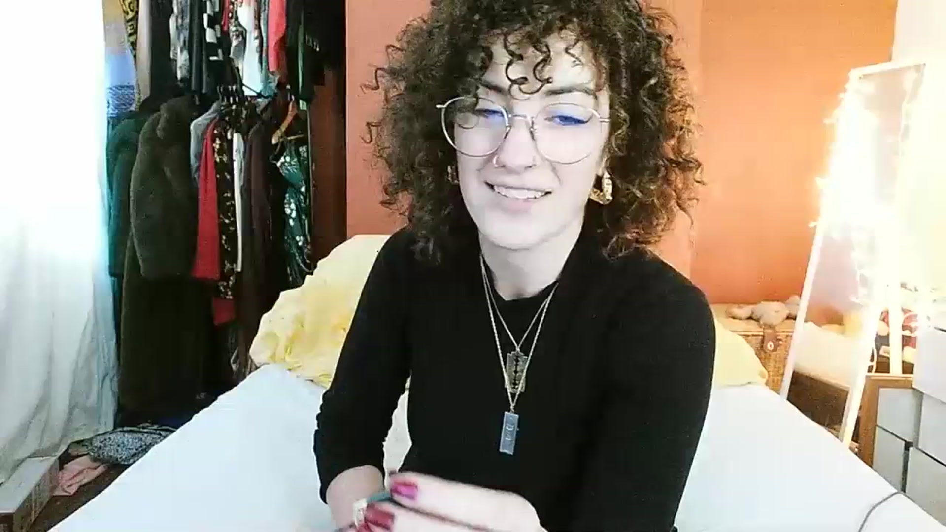 Gallery image thumbnail from MissAveryBlue's myfreecams stream on, 12/28/2023, 12:43 image 13 of 20
