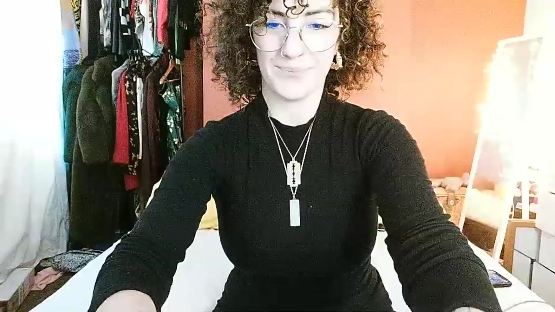Gallery image thumbnail from MissAveryBlue's myfreecams stream on, 12/28/2023, 12:43 image 17 of 20