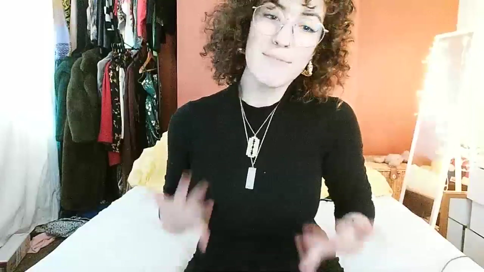 Gallery image thumbnail from MissAveryBlue's myfreecams stream on, 12/28/2023, 12:43 image 15 of 20