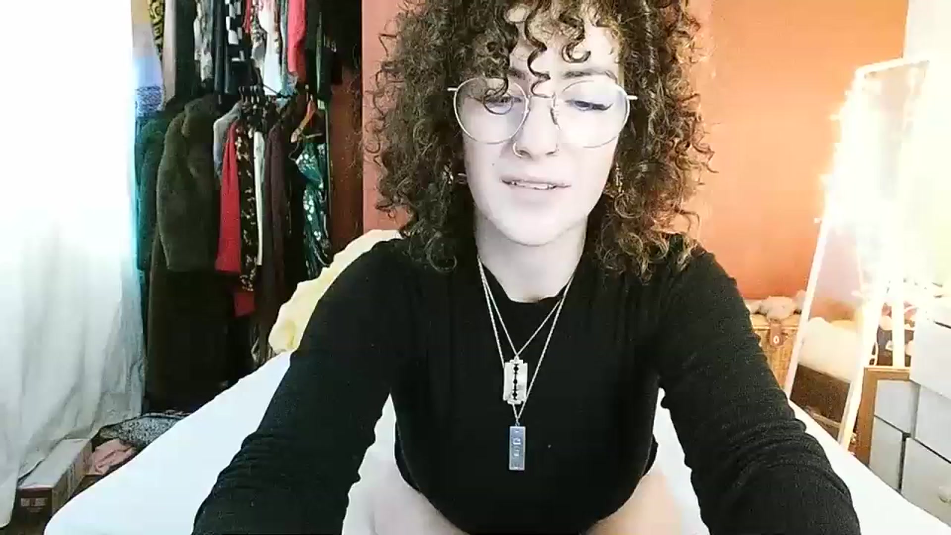 Gallery image thumbnail from MissAveryBlue's myfreecams stream on, 12/28/2023, 12:43 image 1 of 20