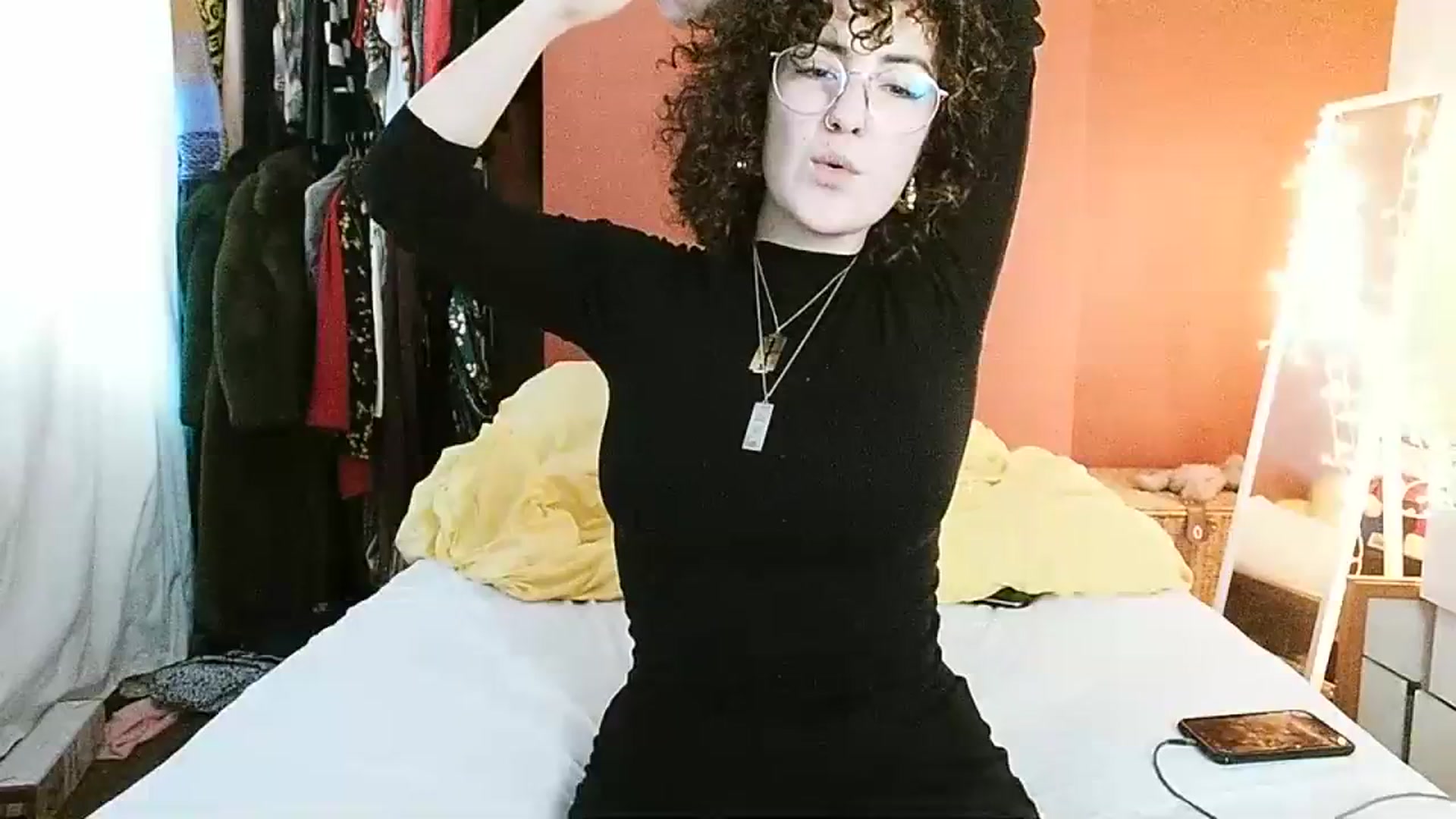 Gallery image thumbnail from MissAveryBlue's myfreecams stream on, 12/28/2023, 12:43 image 18 of 20
