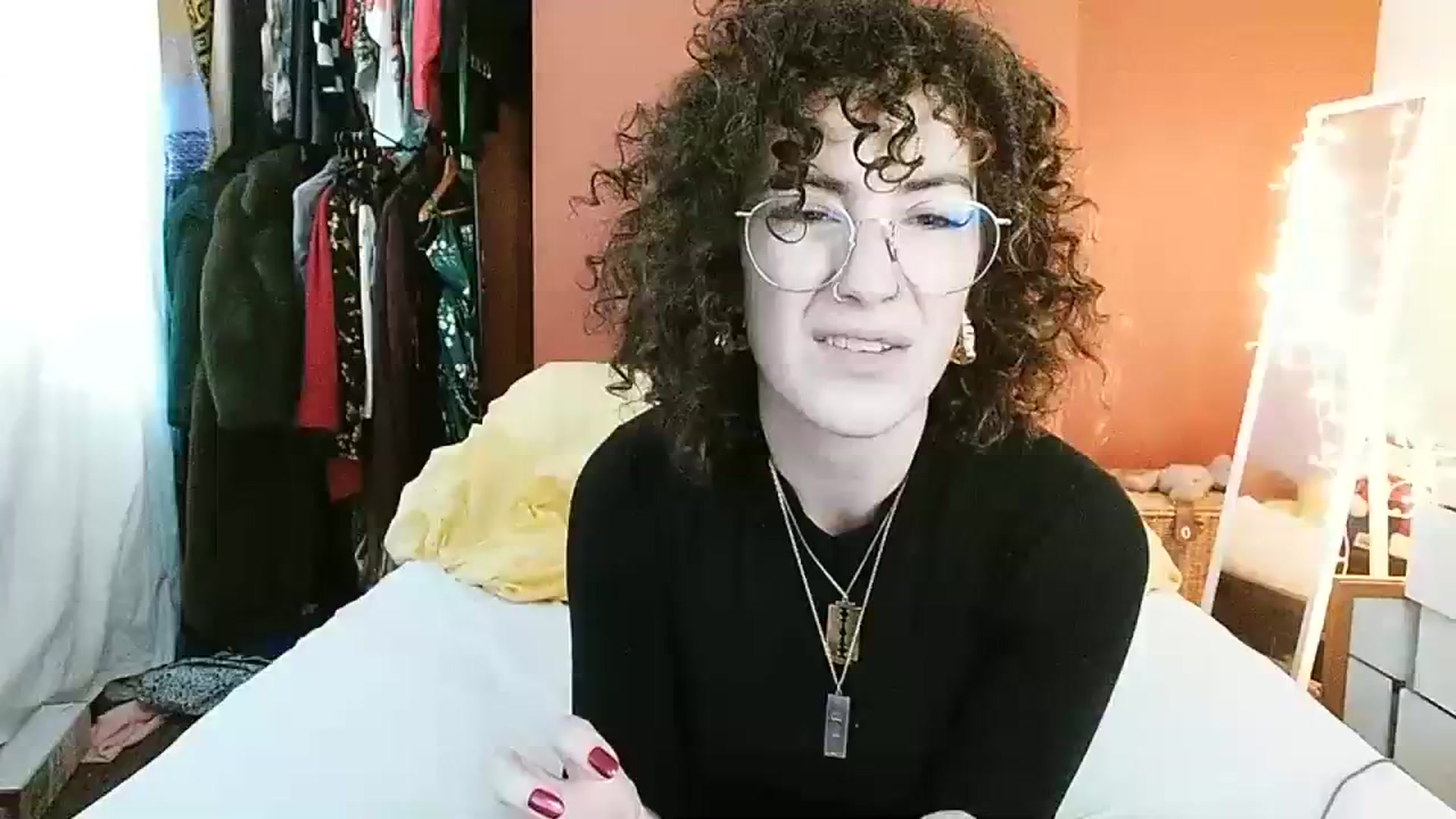 Gallery image thumbnail from MissAveryBlue's myfreecams stream on, 12/28/2023, 12:43 image 14 of 20