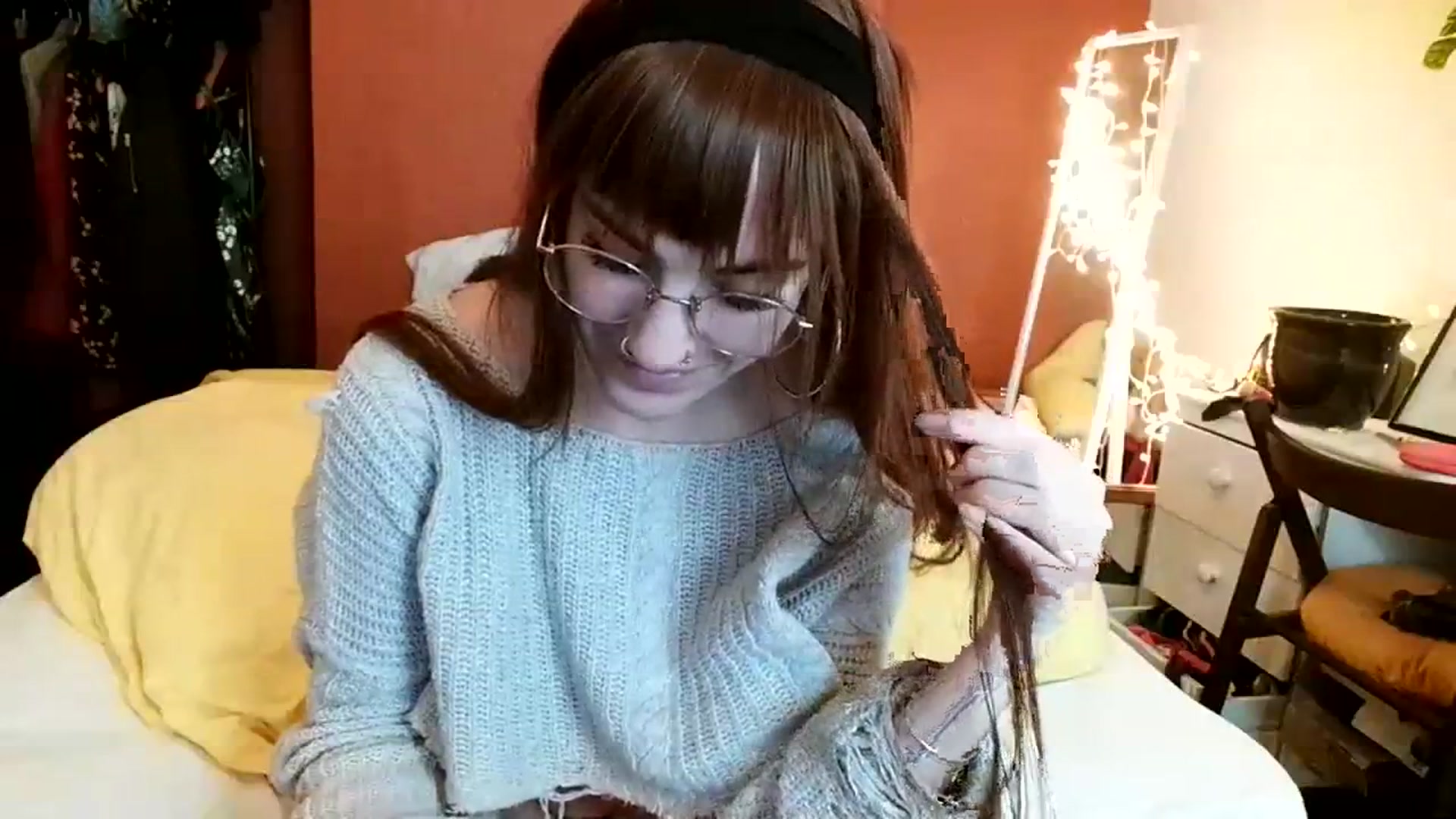Gallery image thumbnail from MissAveryBlue's myfreecams stream on, 01/07/2024, 18:53 image 19 of 20