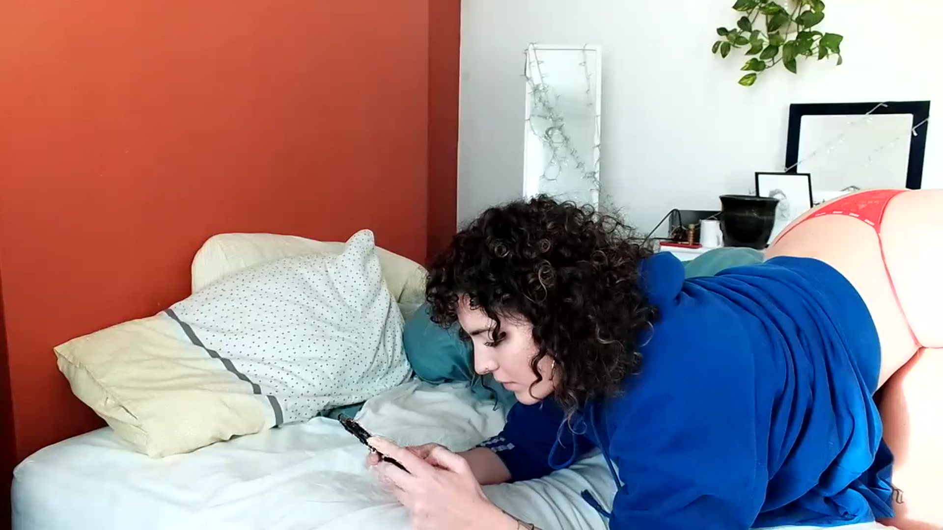 Gallery image thumbnail from MissAveryBlue's myfreecams stream on, 01/18/2024, 13:55 image 5 of 20