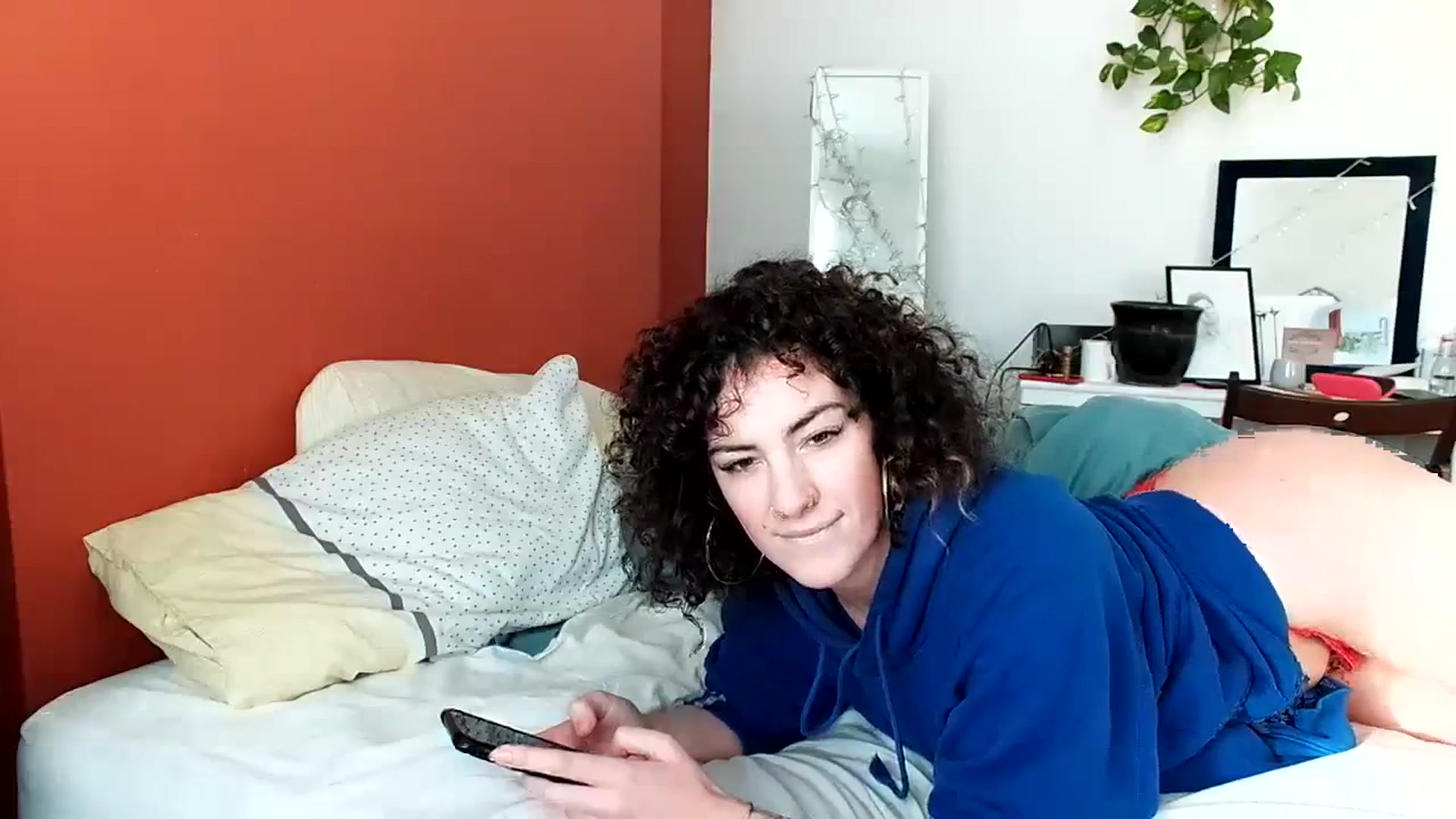 Gallery image thumbnail from MissAveryBlue's myfreecams stream on, 01/18/2024, 13:55 image 4 of 20