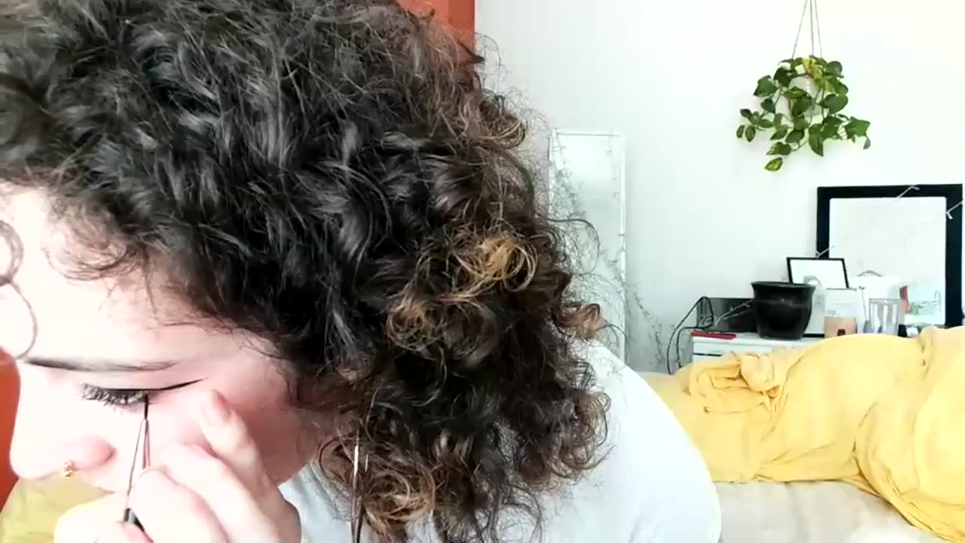 Gallery image thumbnail from MissAveryBlue's myfreecams stream on, 01/26/2024, 14:04 image 18 of 20