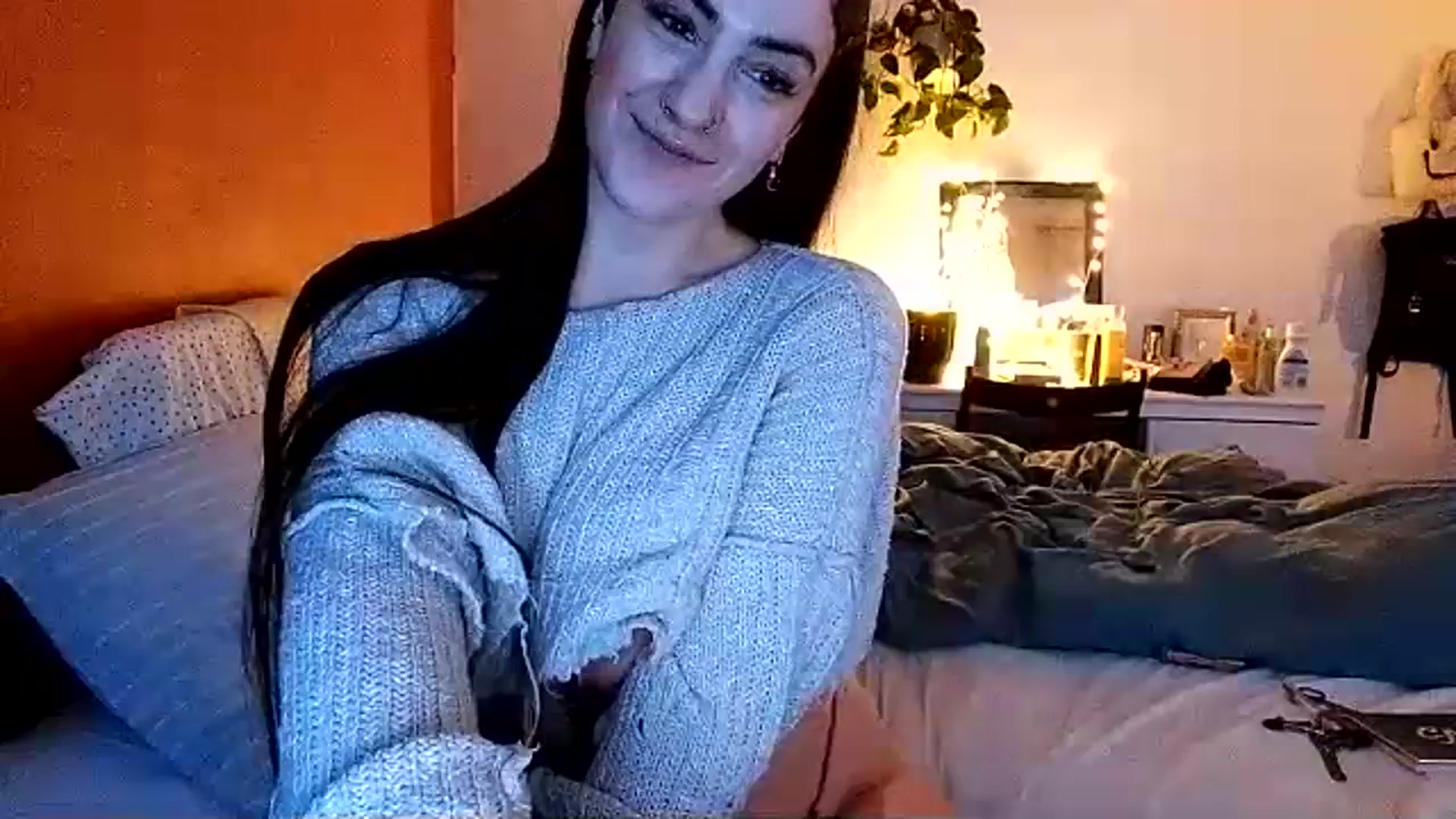 Gallery image thumbnail from MissAveryBlue's myfreecams stream on, 03/09/2024, 18:03 image 20 of 20