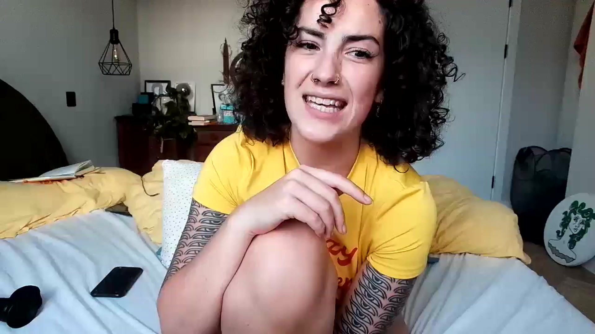 Gallery image thumbnail from MissAveryBlue's myfreecams stream on, 06/10/2024, 20:18 image 16 of 20