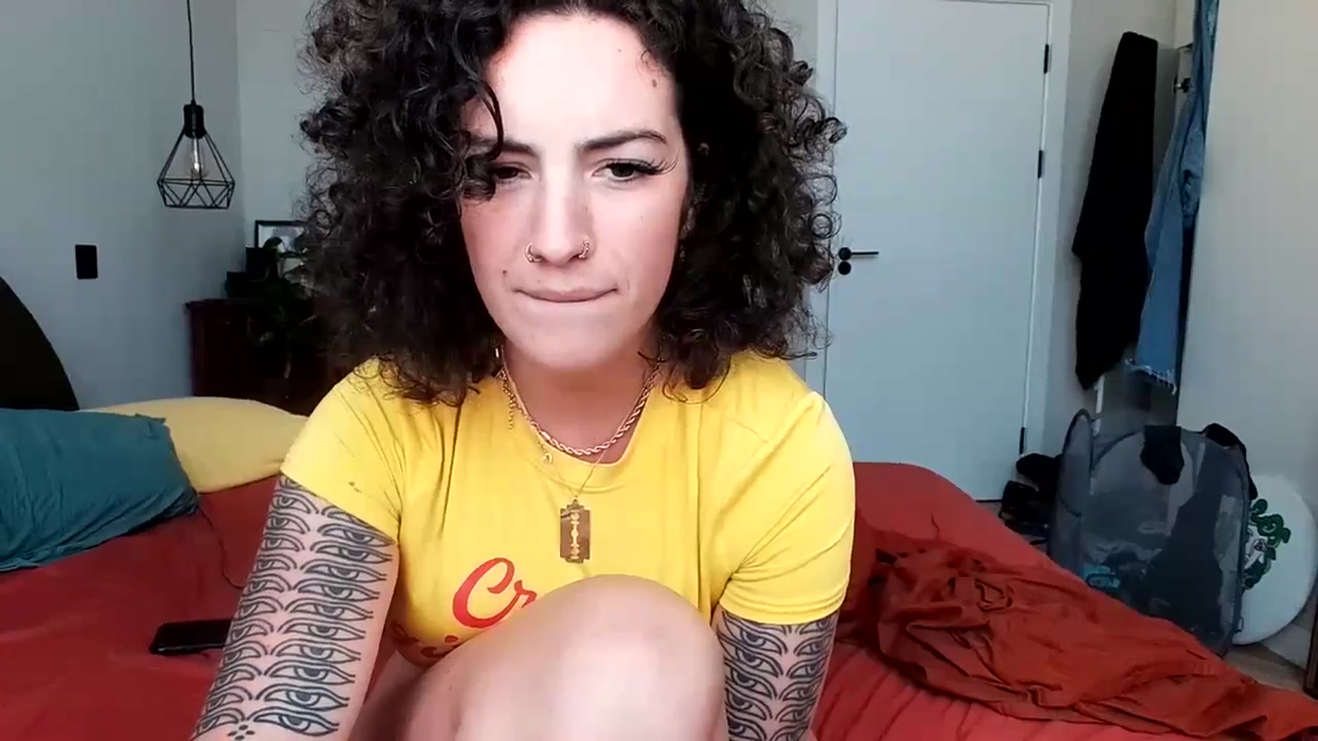 Gallery image thumbnail from MissAveryBlue's myfreecams stream on, 06/28/2024, 16:10 image 4 of 20