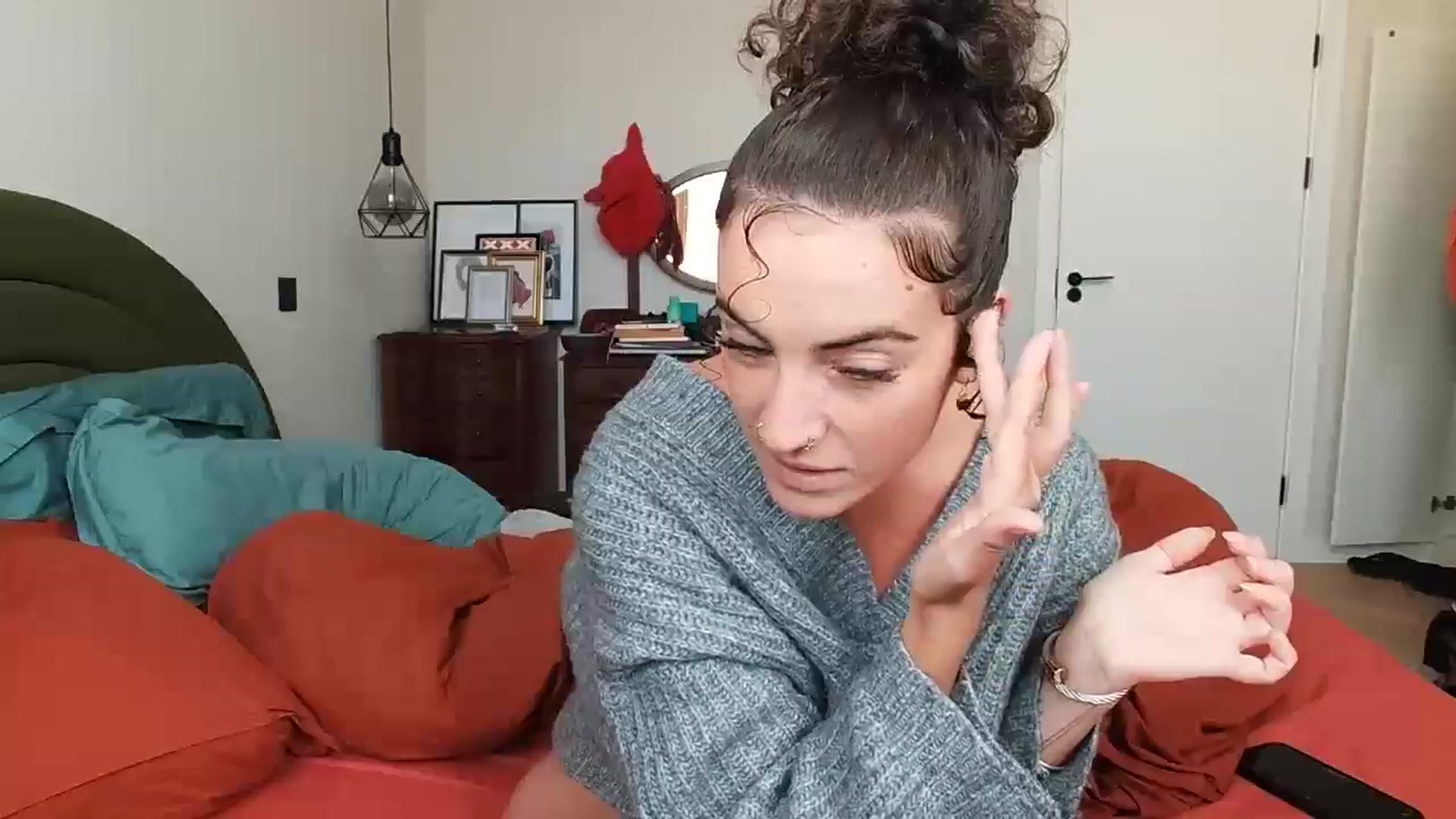 Gallery image thumbnail from MissAveryBlue's myfreecams stream on, 11/21/2024, 13:43 image 3 of 20