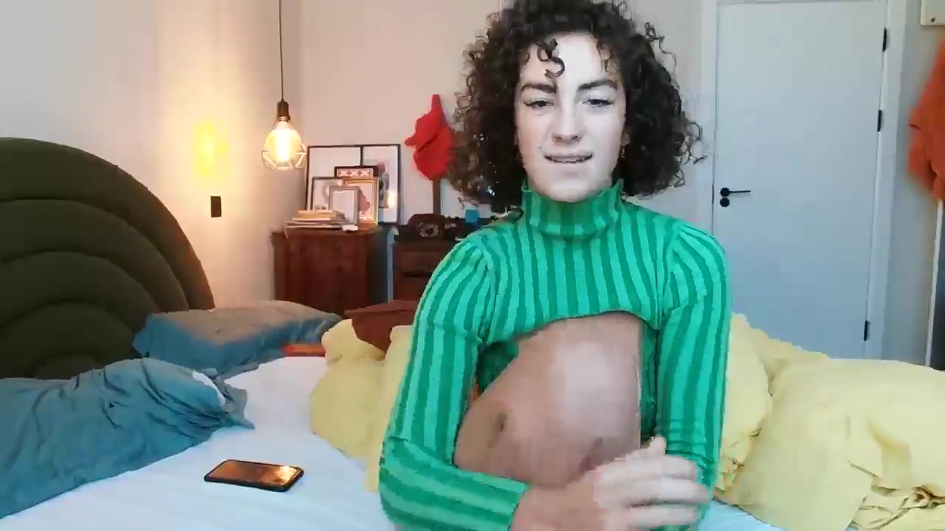 Gallery image thumbnail from MissAveryBlue's myfreecams stream on, 11/27/2024, 12:57 image 18 of 20