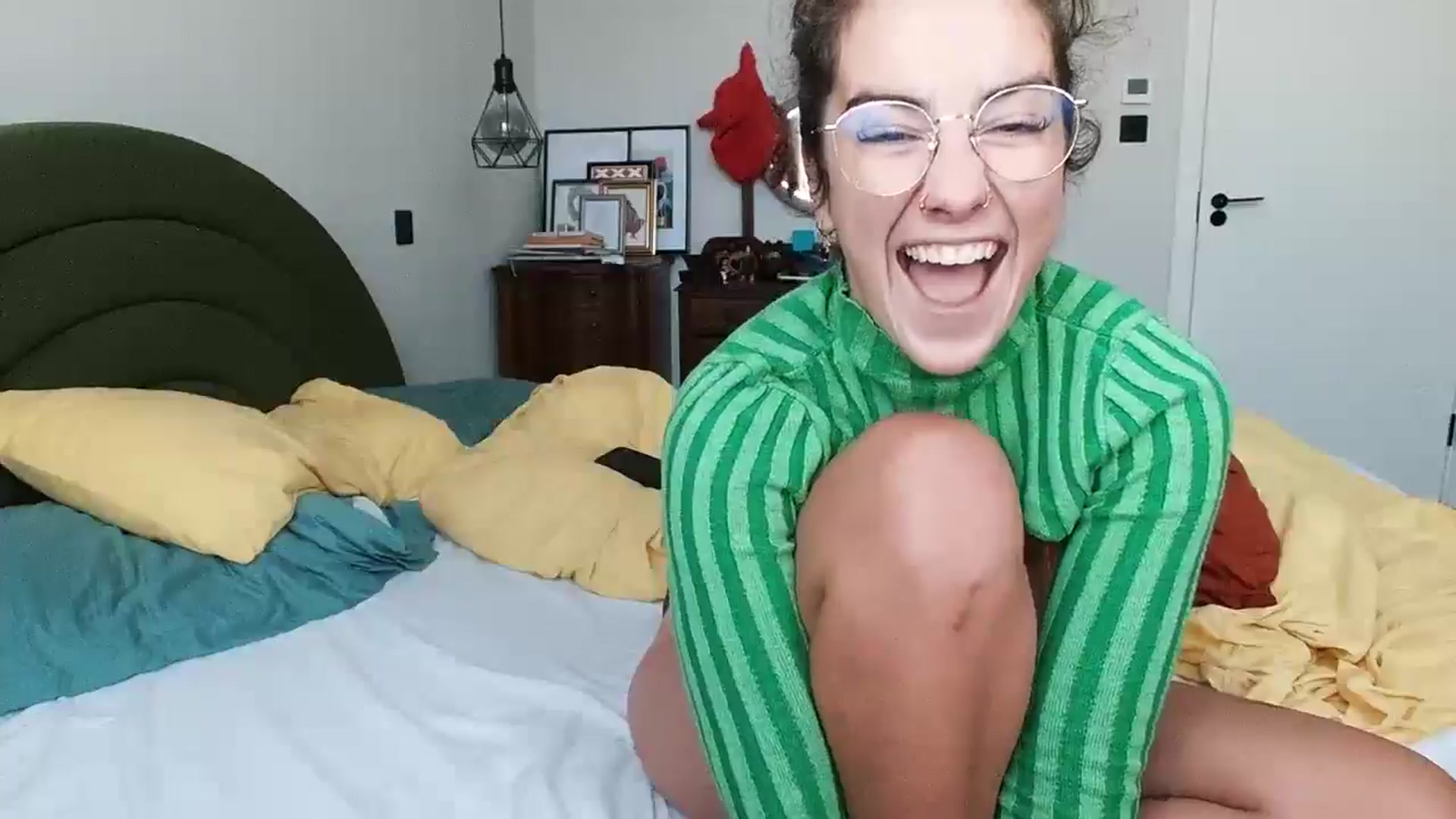 Gallery image thumbnail from MissAveryBlue's myfreecams stream on, 11/28/2024, 15:29 image 20 of 20