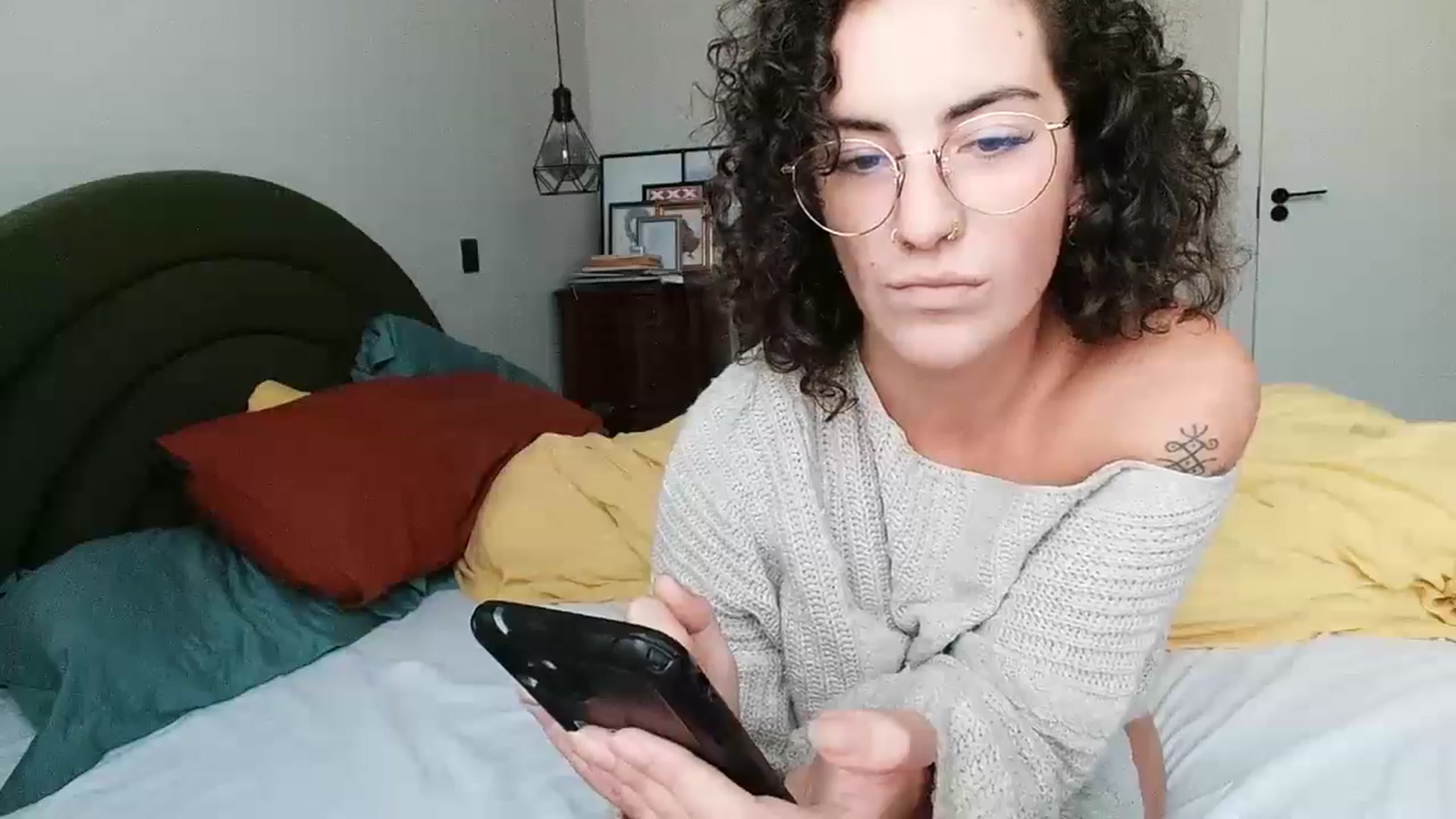 Gallery image thumbnail from MissAveryBlue's myfreecams stream on, 11/30/2024, 15:40 image 13 of 20