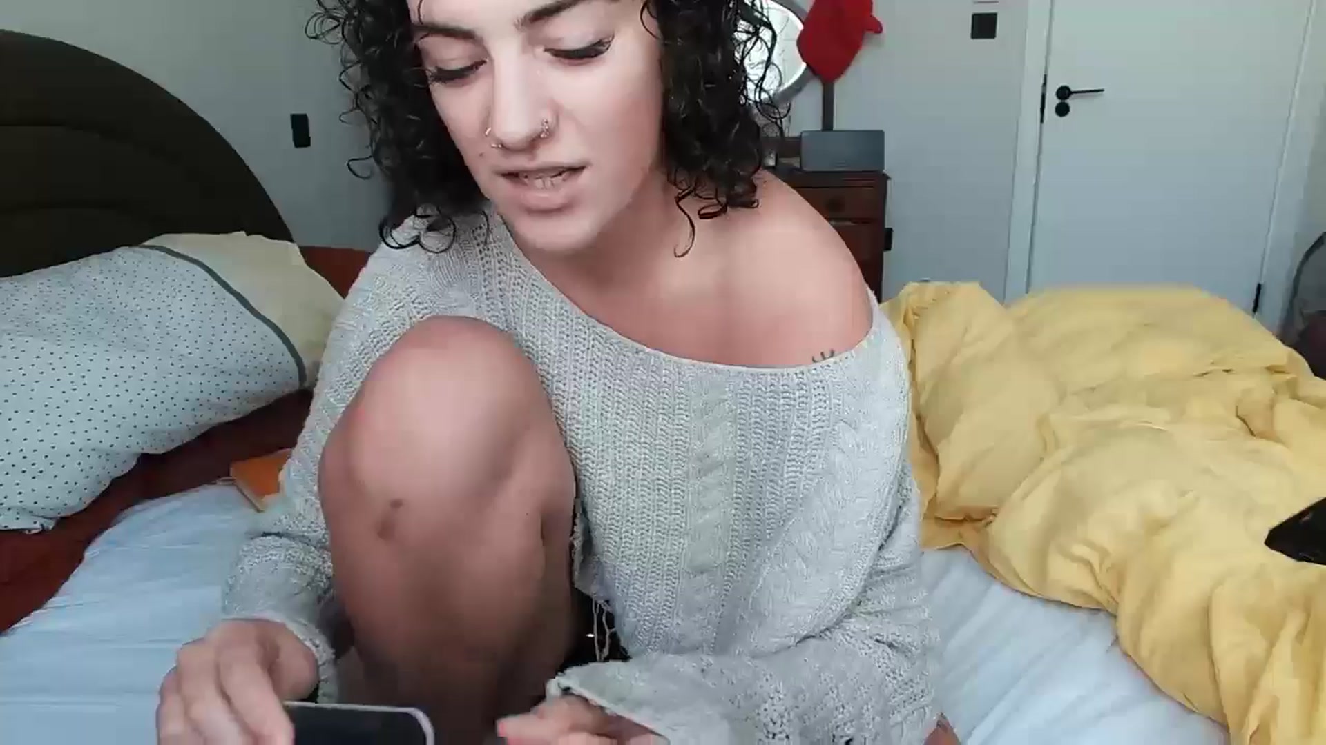 Gallery image thumbnail from MissAveryBlue's myfreecams stream on, 01/10/2025, 11:57 image 19 of 20