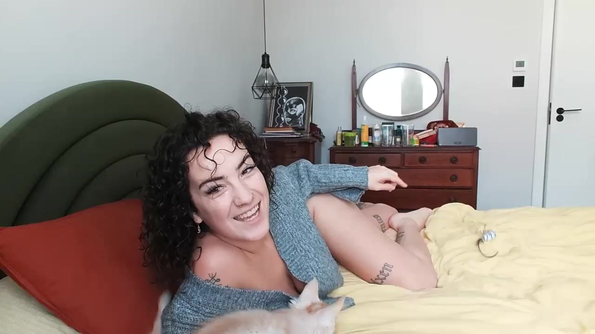 Gallery image thumbnail from MissAveryBlue's myfreecams stream on, 01/21/2025, 12:26 image 1 of 20