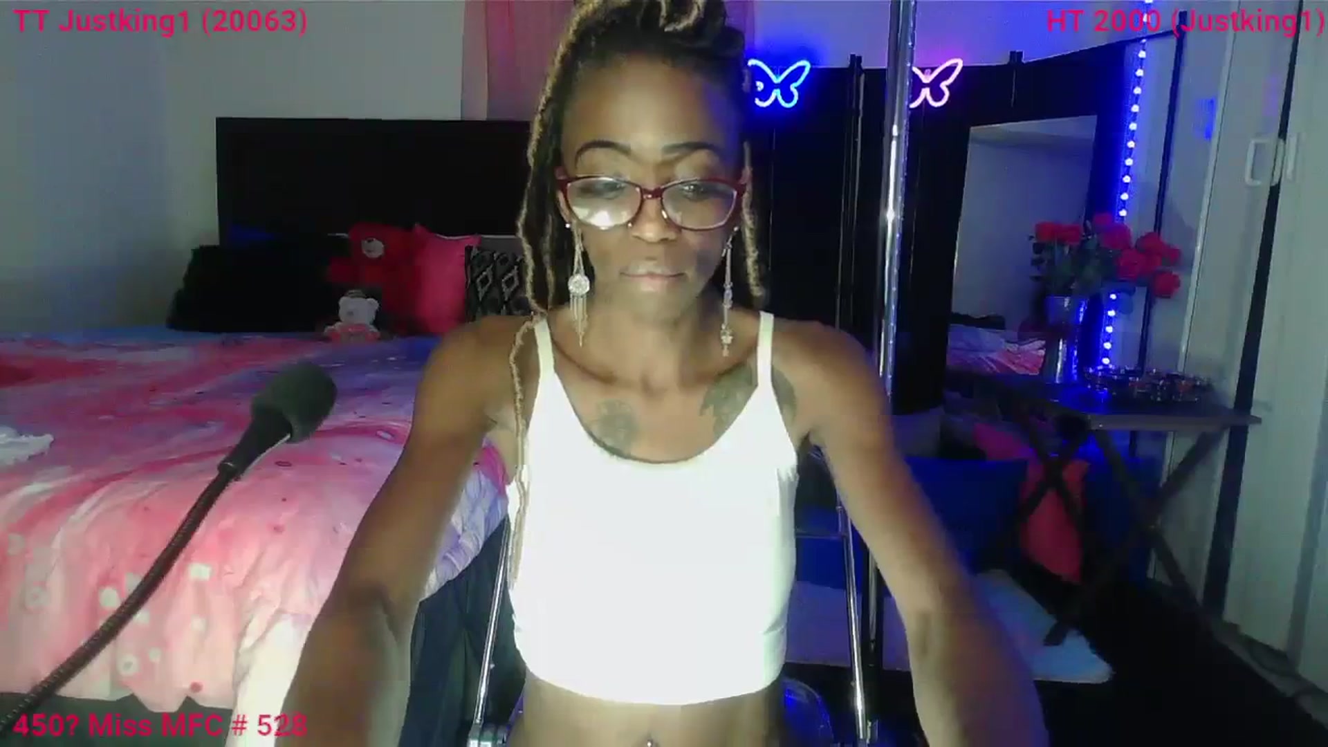 Gallery image thumbnail from MissBLT's myfreecams stream on, 08/28/2023, 09:00 image 12 of 20