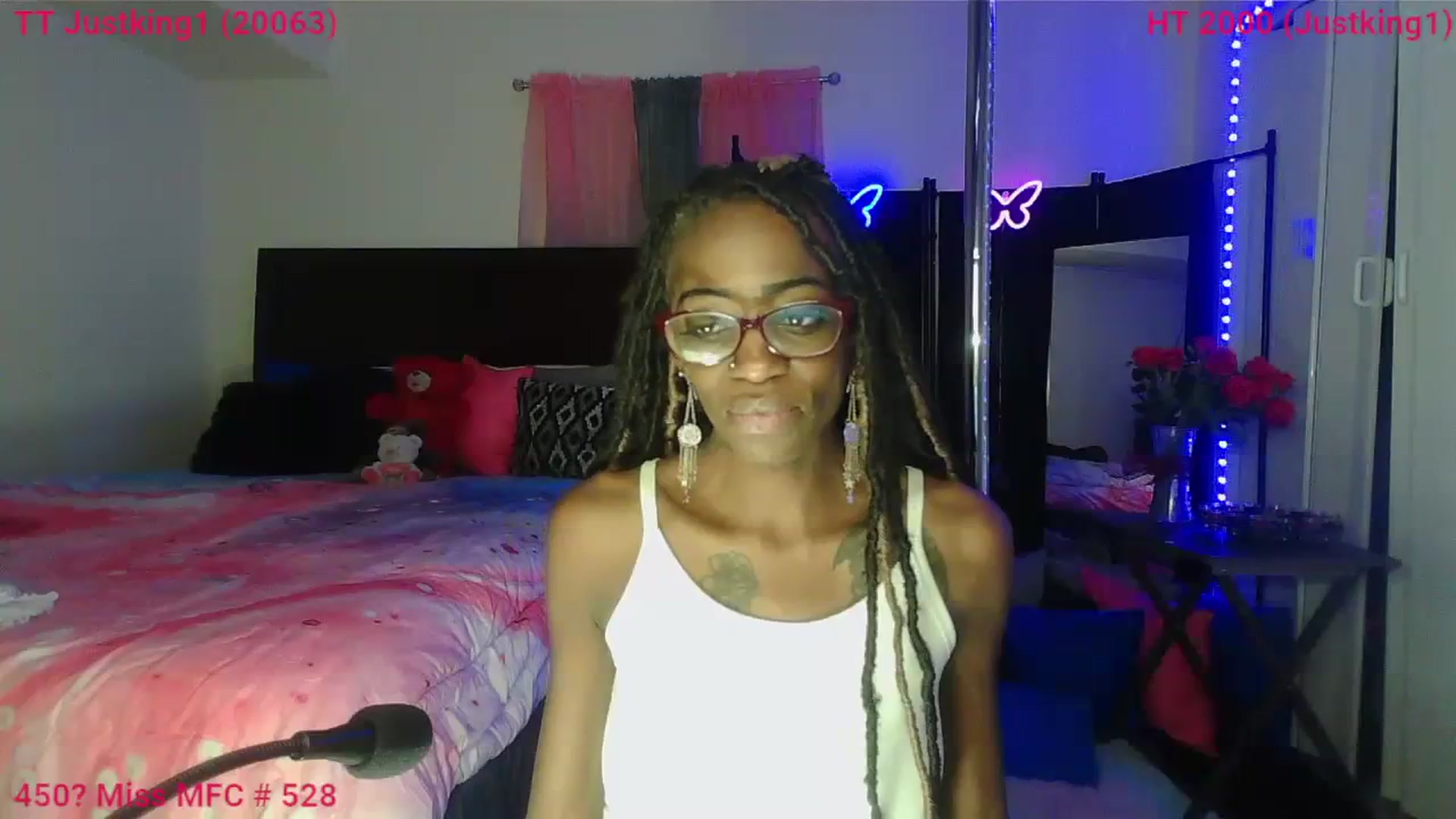 Gallery image thumbnail from MissBLT's myfreecams stream on, 08/28/2023, 09:00 image 1 of 20