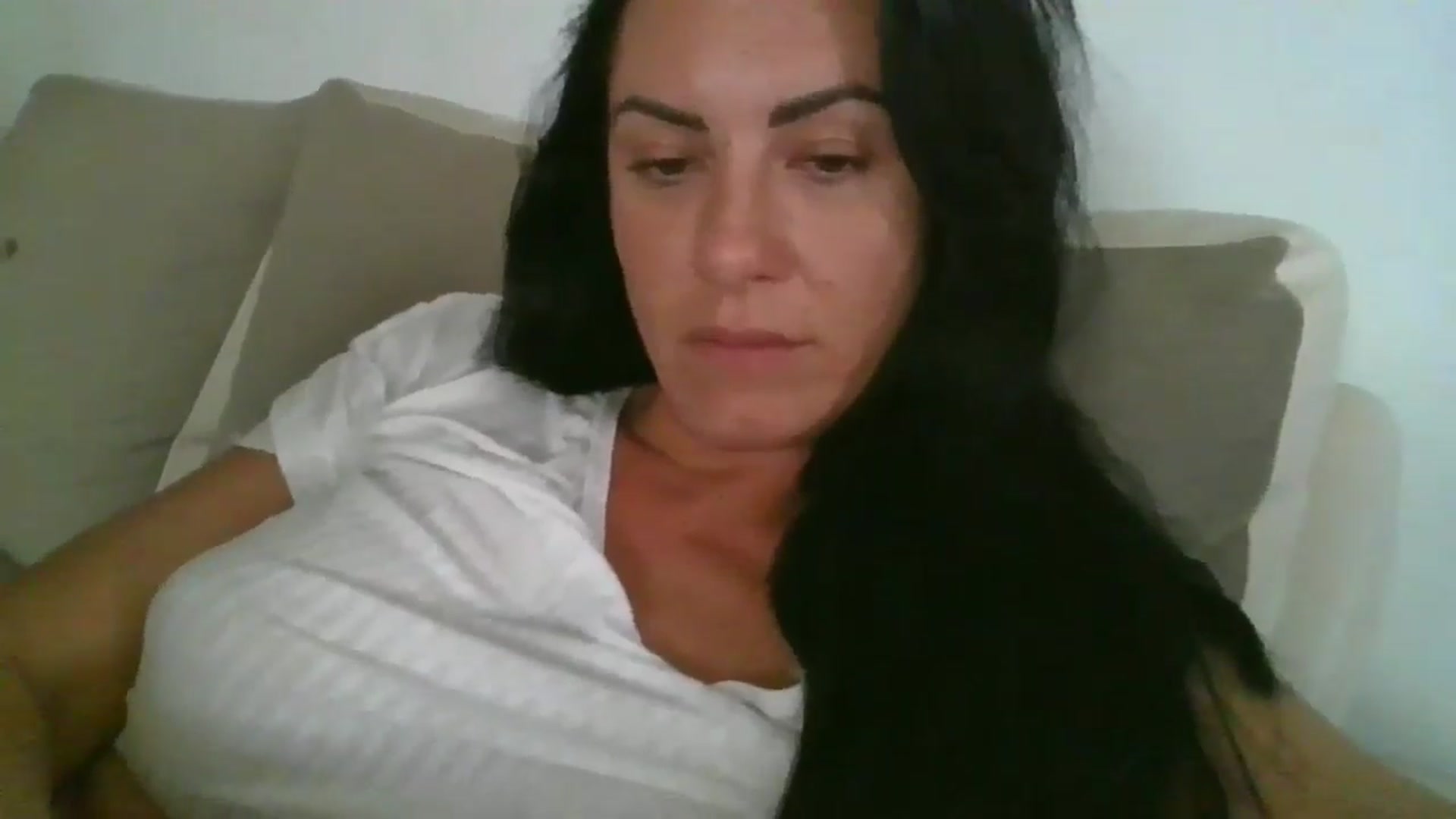 Gallery image thumbnail from MissBee's myfreecams stream on, 06/21/2024, 14:54 image 14 of 20