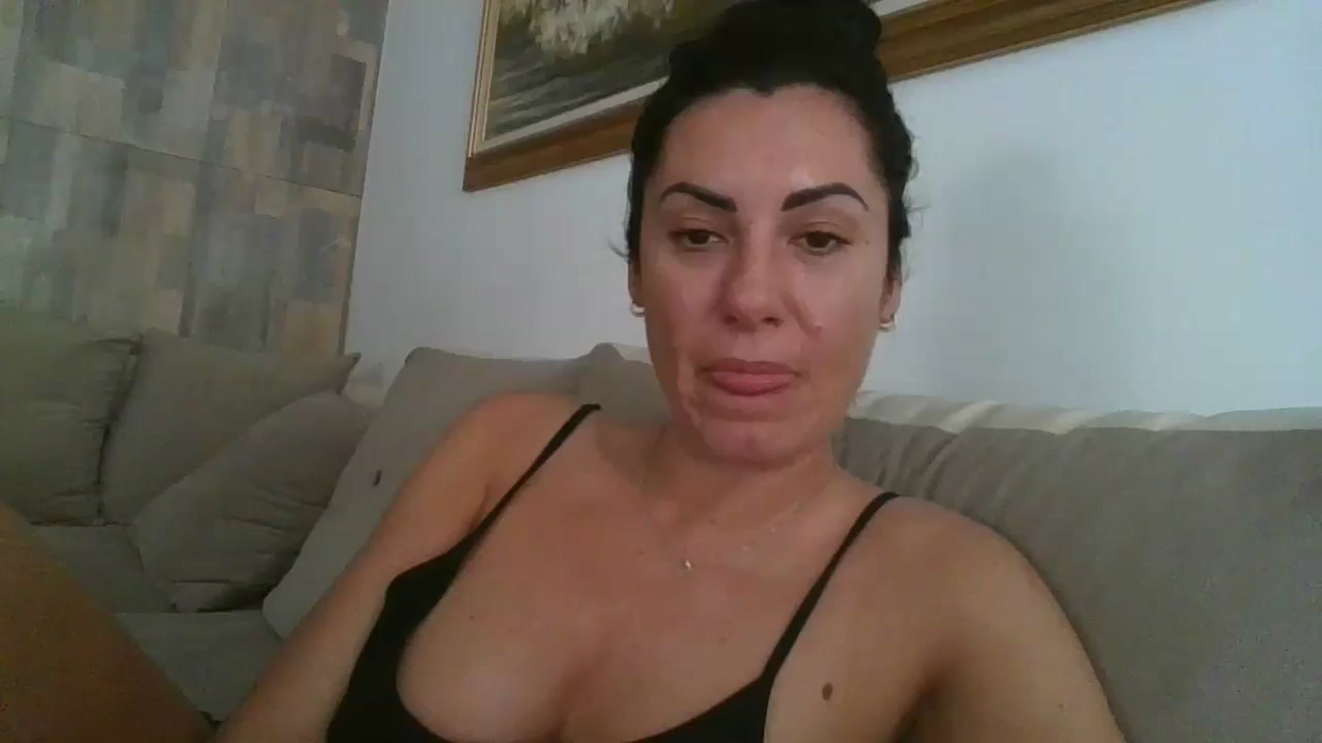 Gallery image thumbnail from MissBee's myfreecams stream on, 06/27/2024, 08:45 image 16 of 20