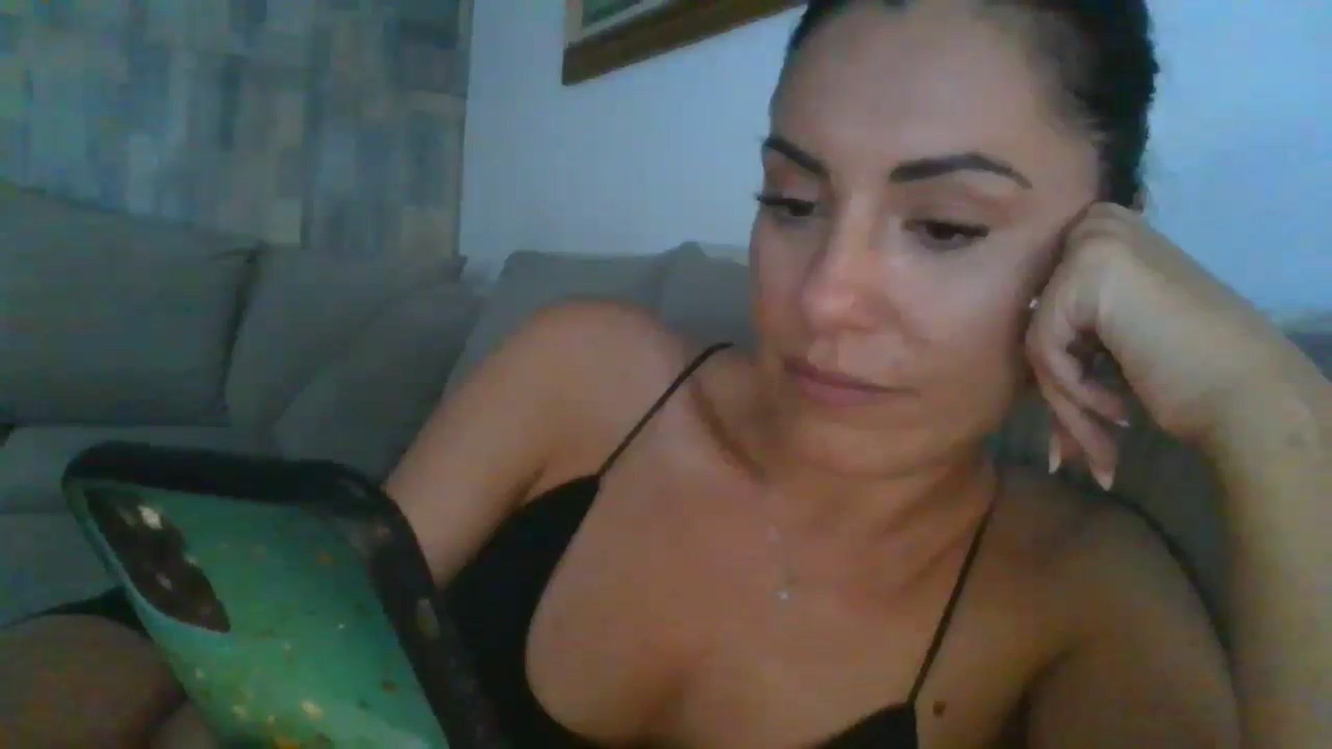 Gallery image thumbnail from MissBee's myfreecams stream on, 07/04/2024, 16:12 image 7 of 20