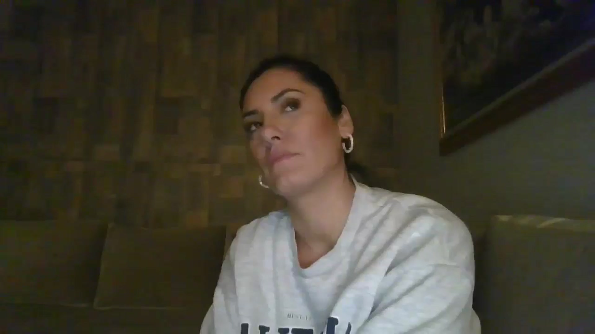 Gallery image thumbnail from MissBee's myfreecams stream on, 11/21/2024, 18:46 image 12 of 20