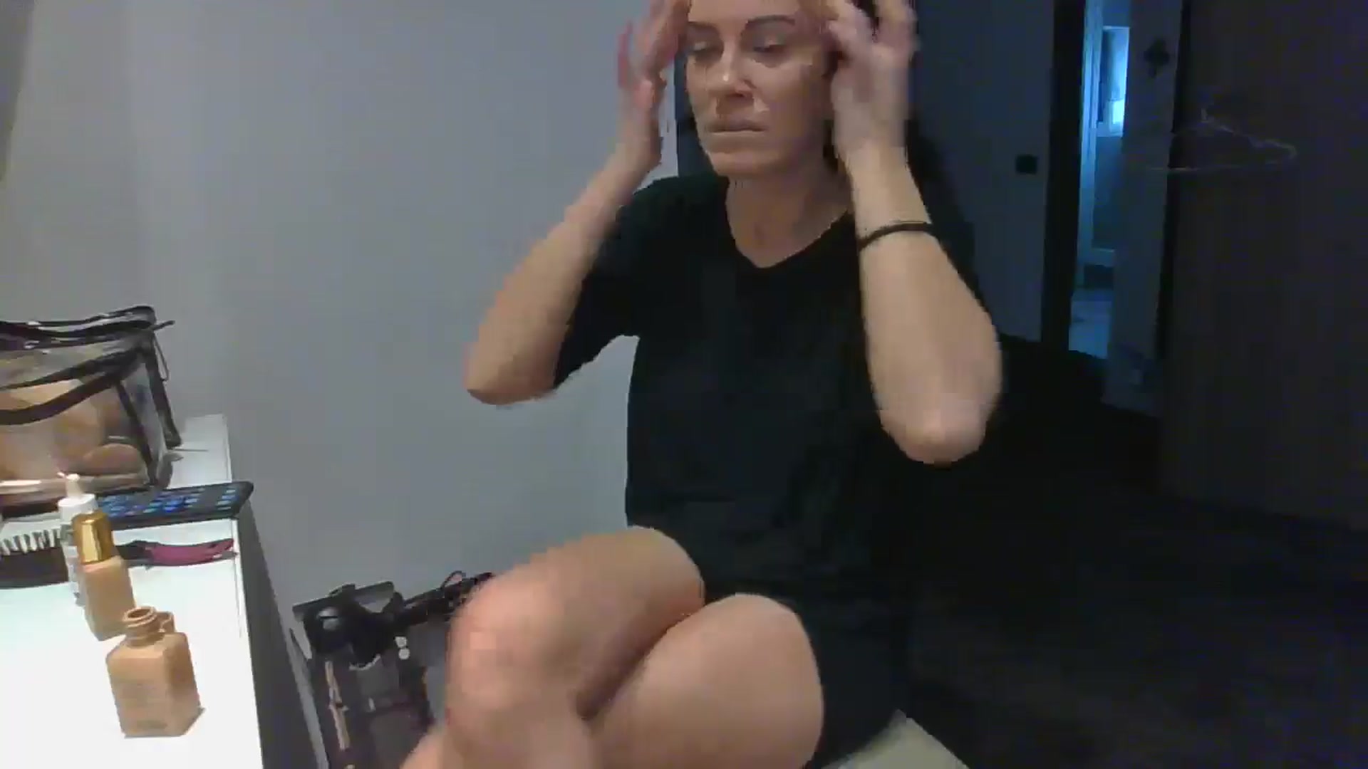 Gallery image thumbnail from MissBee's myfreecams stream on, 12/17/2024, 13:52 image 14 of 20